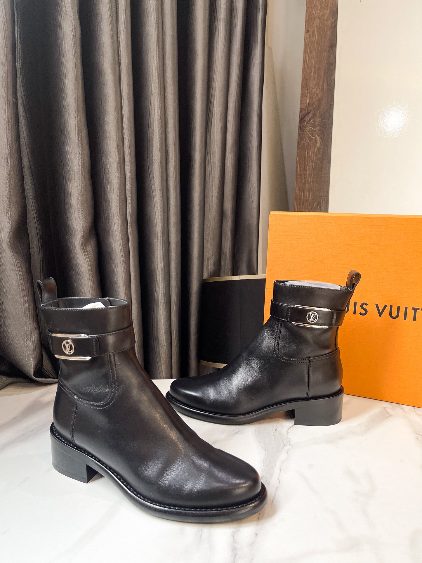 Boot LV Đen Size 36