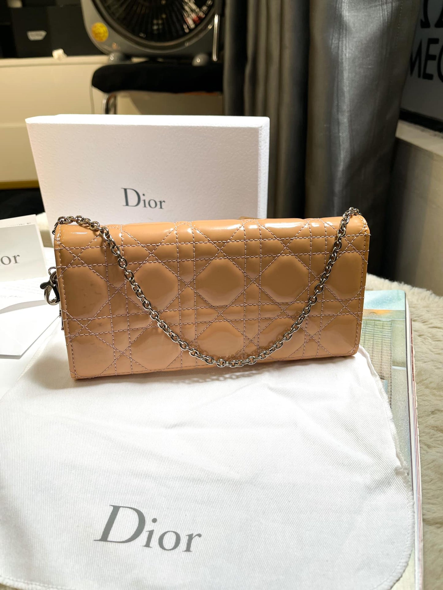 Woc Dior glänzendes Leder