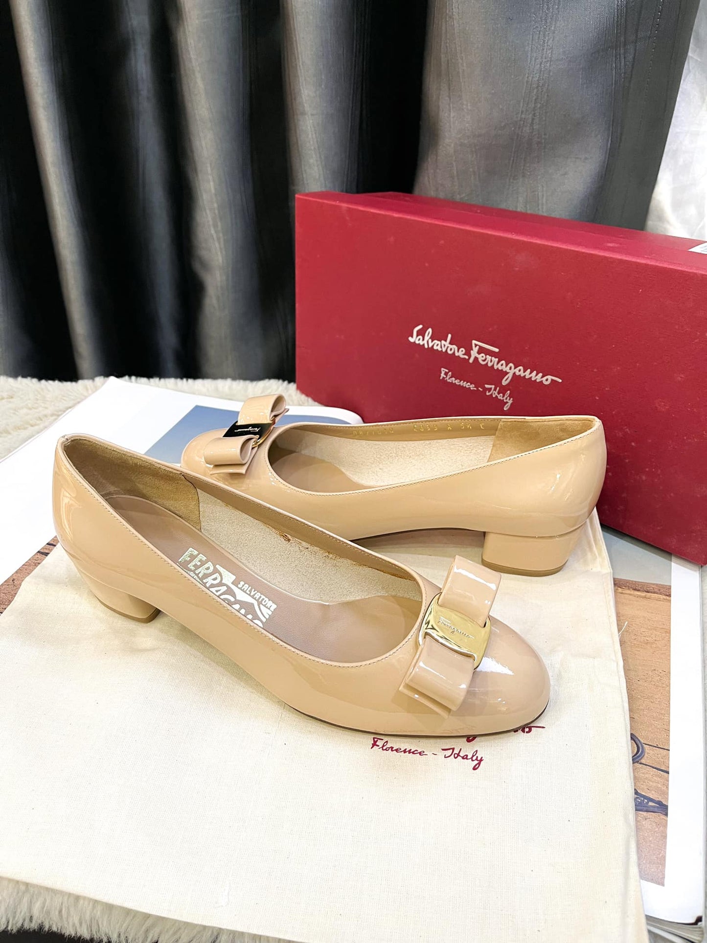 Salvatore Begie Bow Shoes
