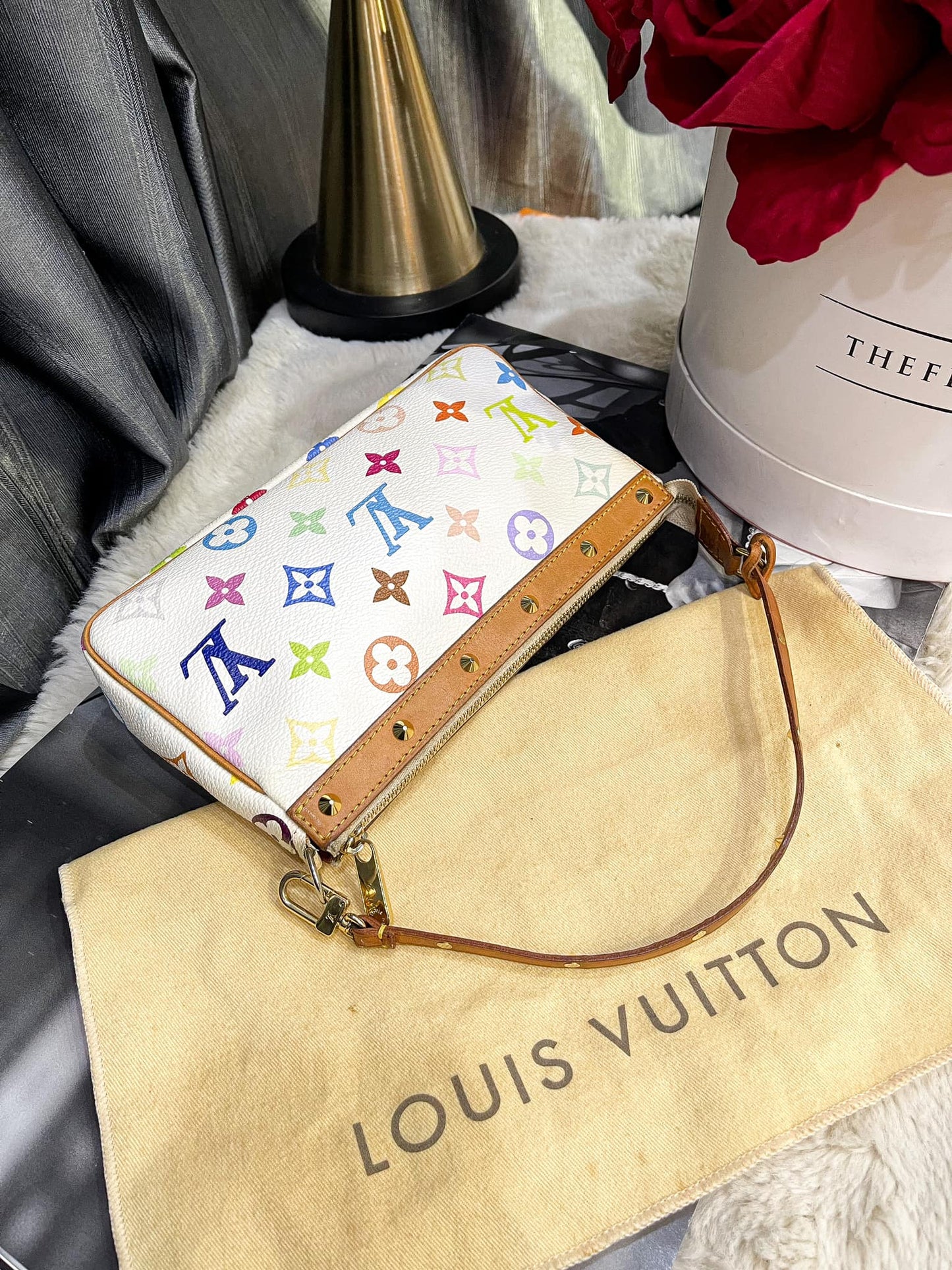 Pochette LV Multi Kẹp Nách