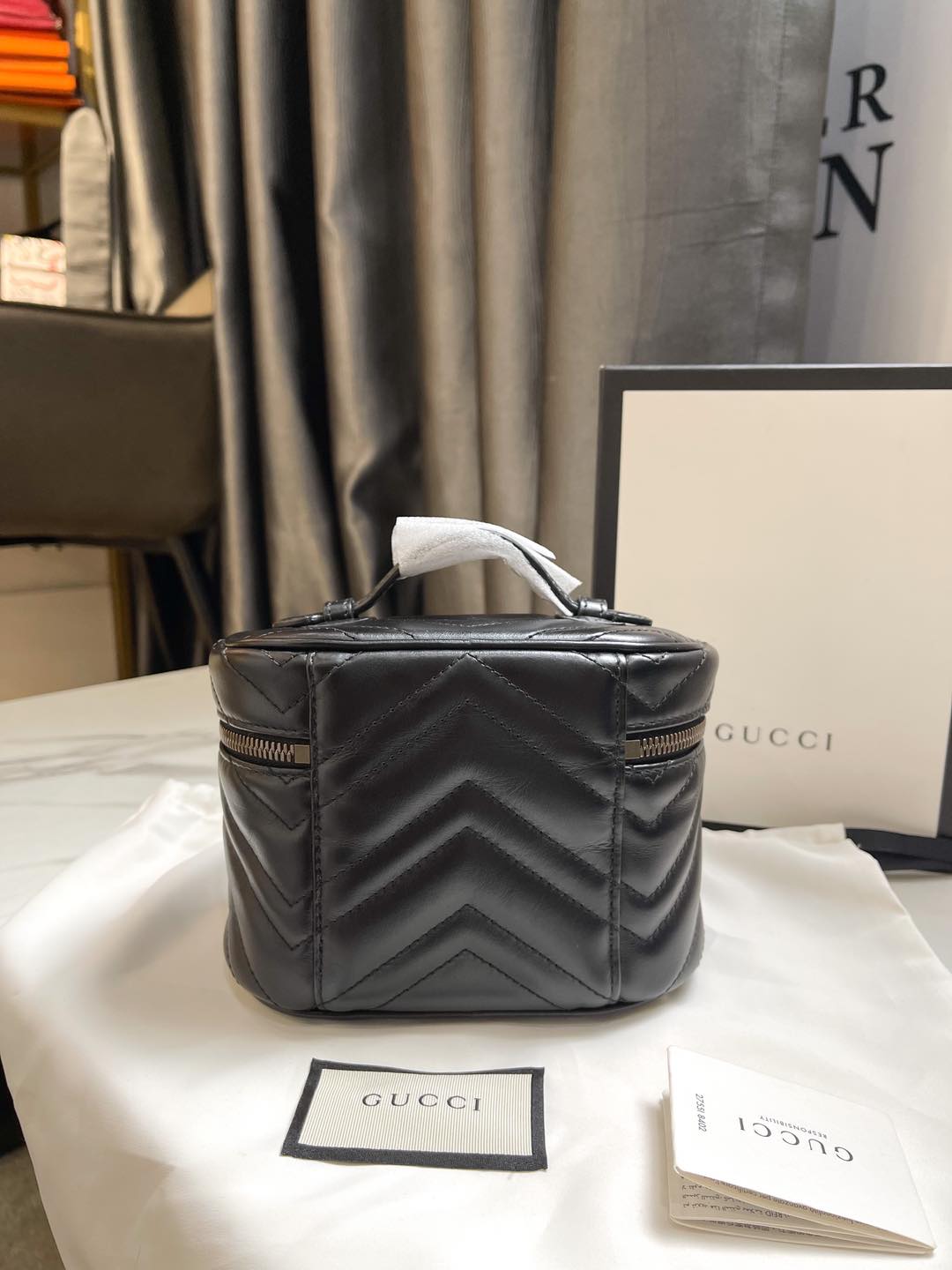 Vanity Gucci Marmont Schwarz