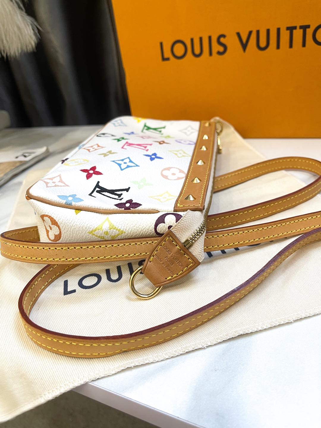 Mehrfarbige Louis Vuitton Pochette-Tasche