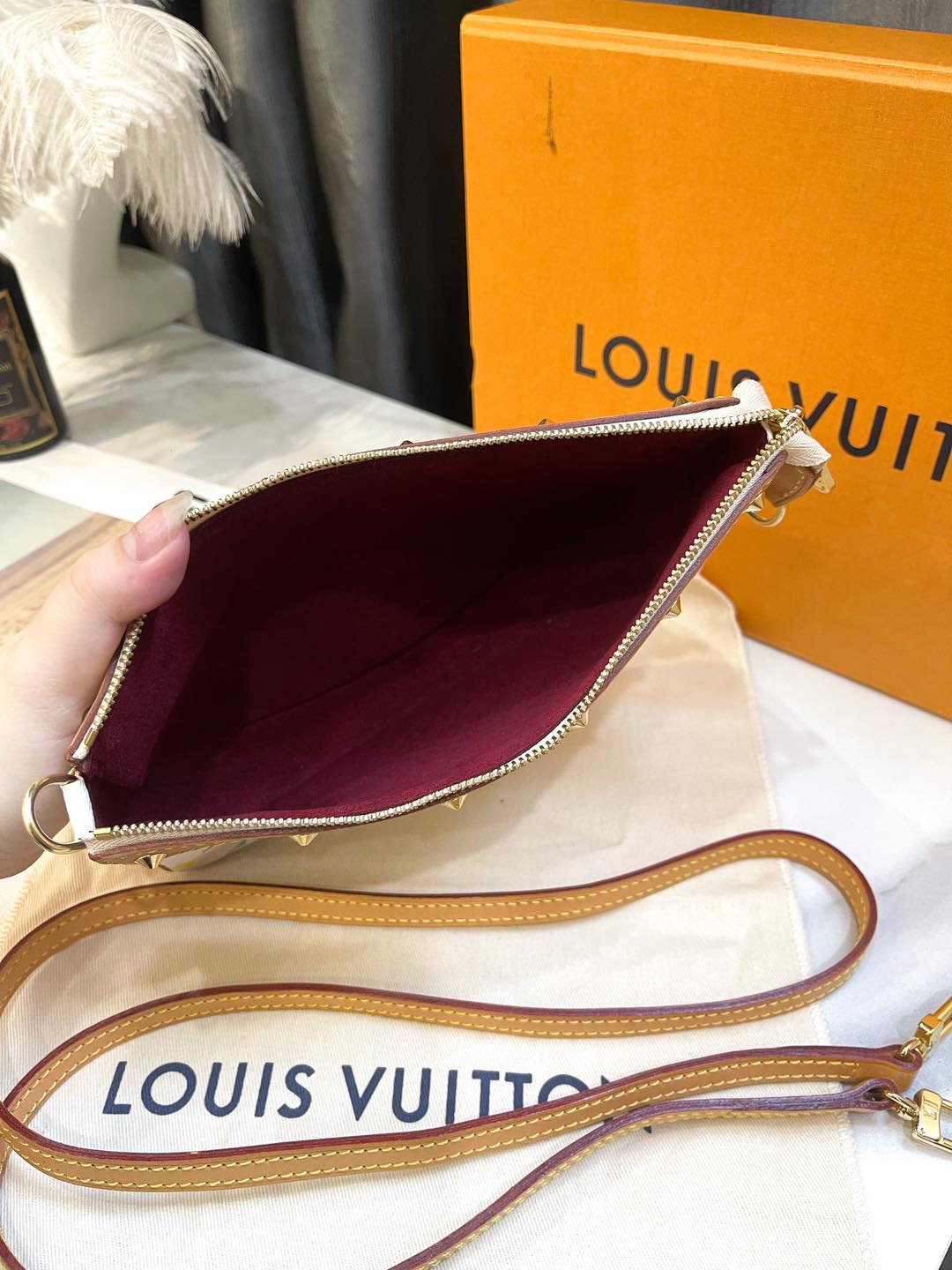 Mehrfarbige Louis Vuitton Pochette-Tasche