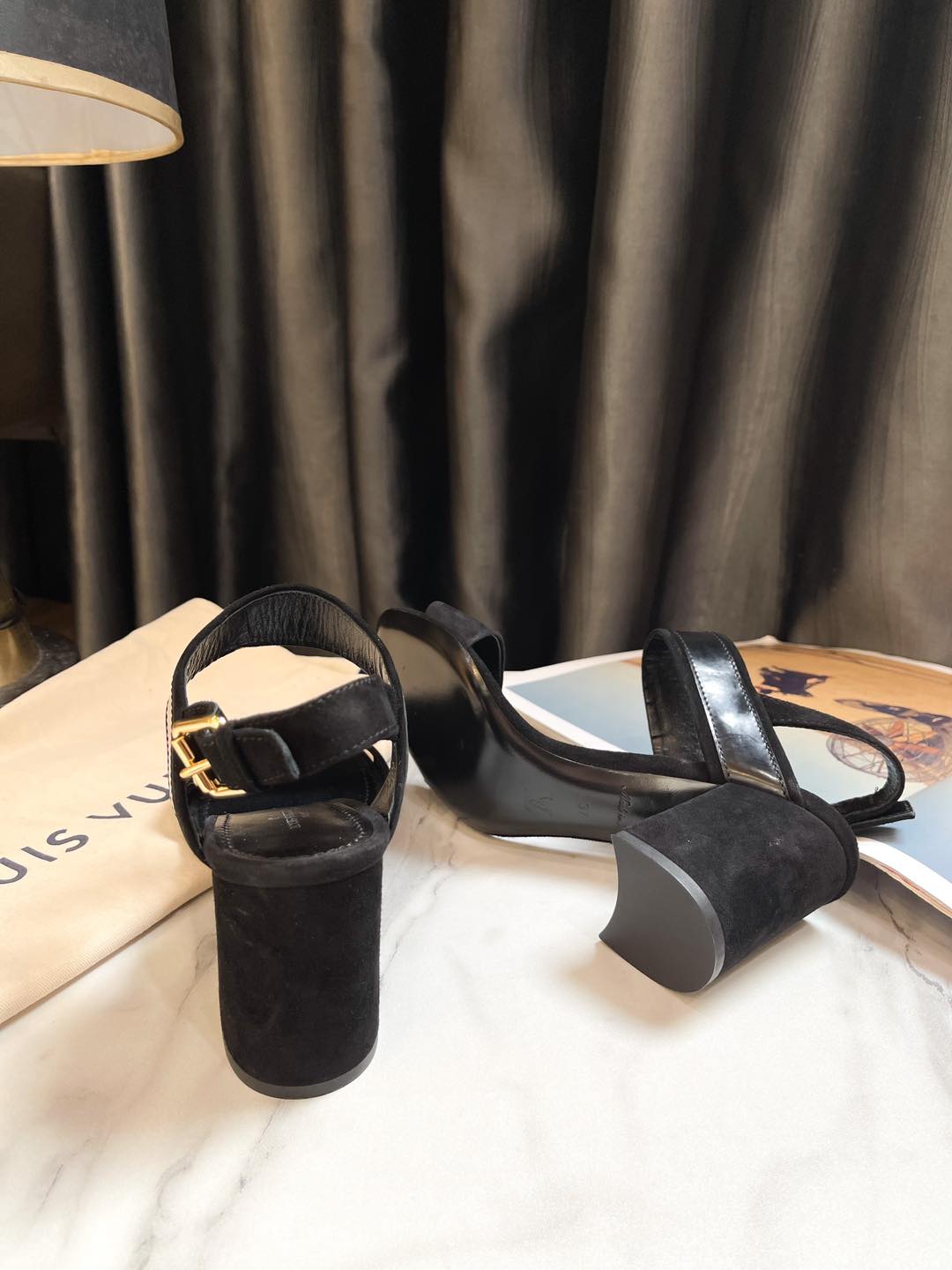Sandal LV da lộn