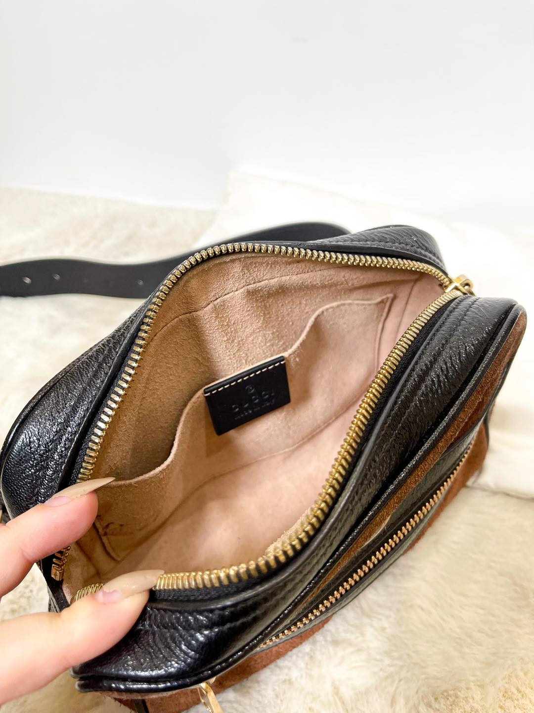Gucci Beltbag Da Lộn Nâu