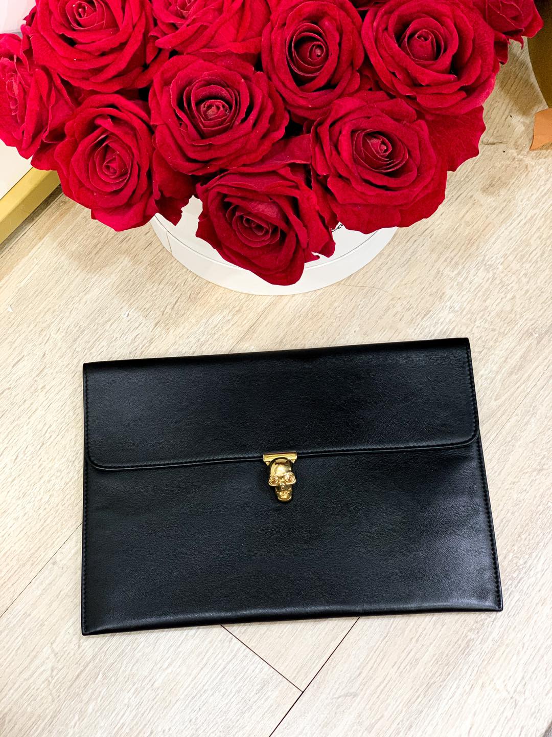 Clutch MCQ Đầu Lâu
