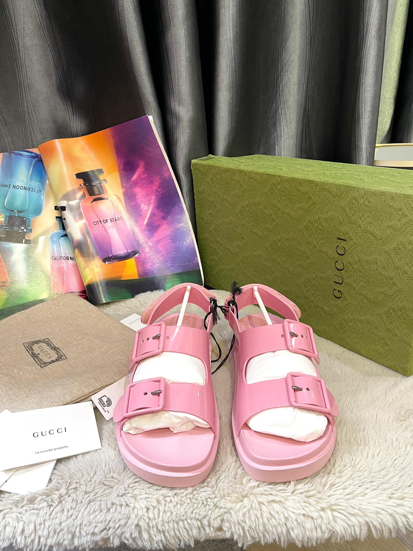 Sandal Gucci Nhựa Hồng Size 35