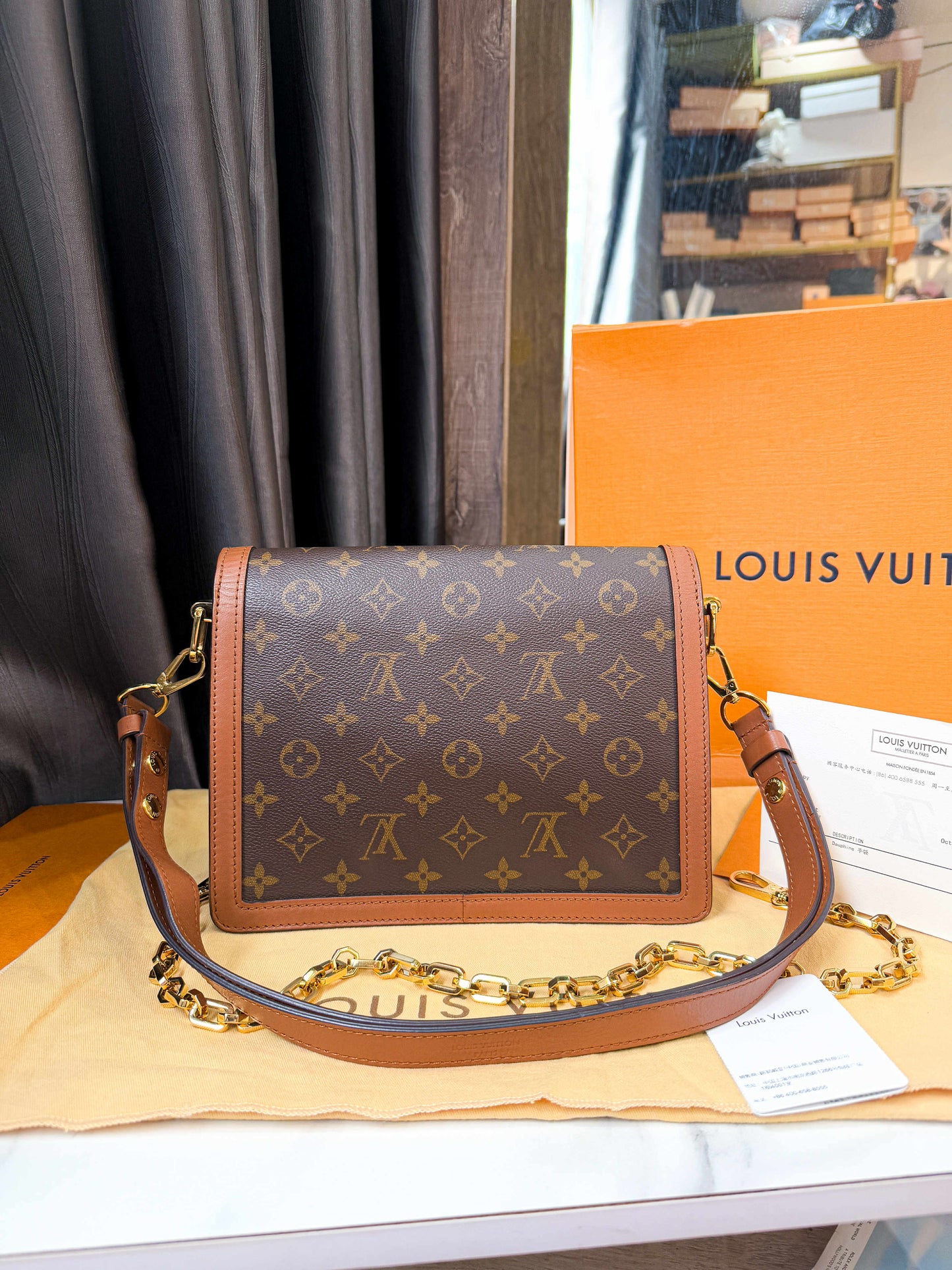 LV Dauphine MM