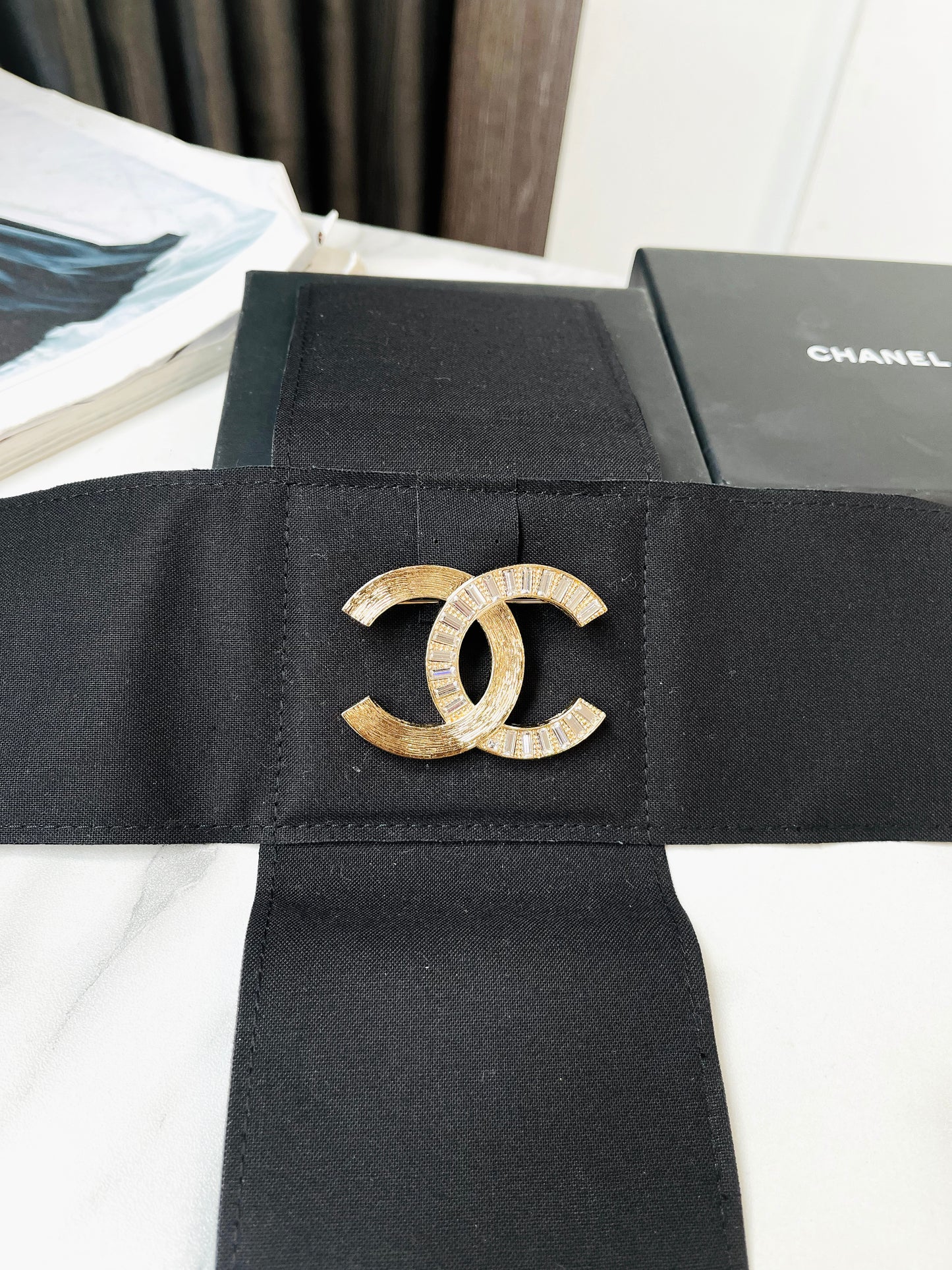 Cài Áo Chanel New