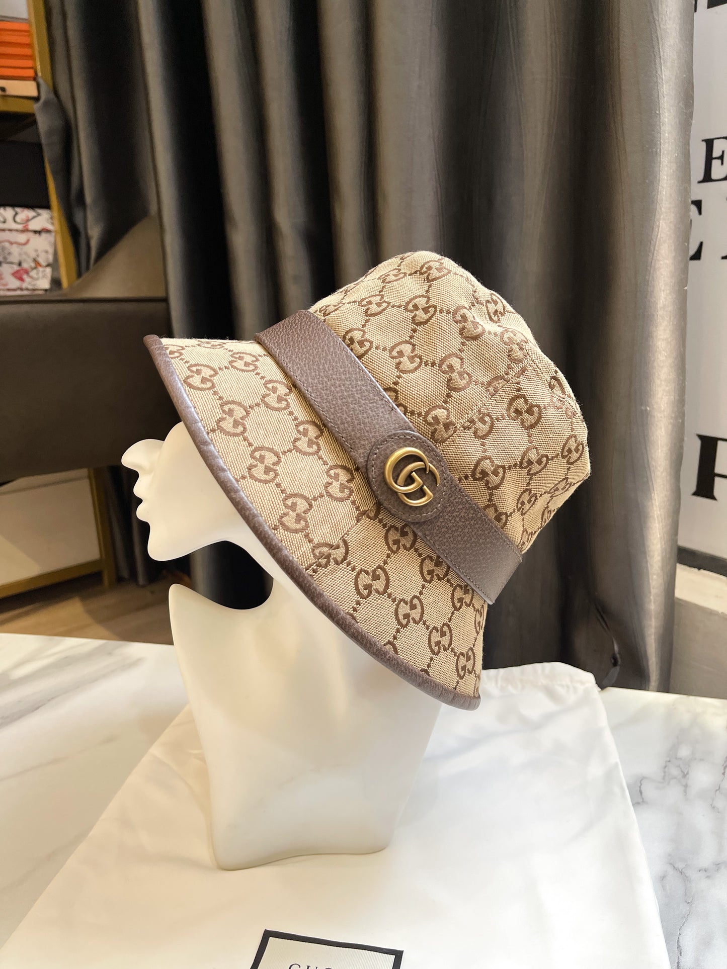 Mũ Gucci Size S