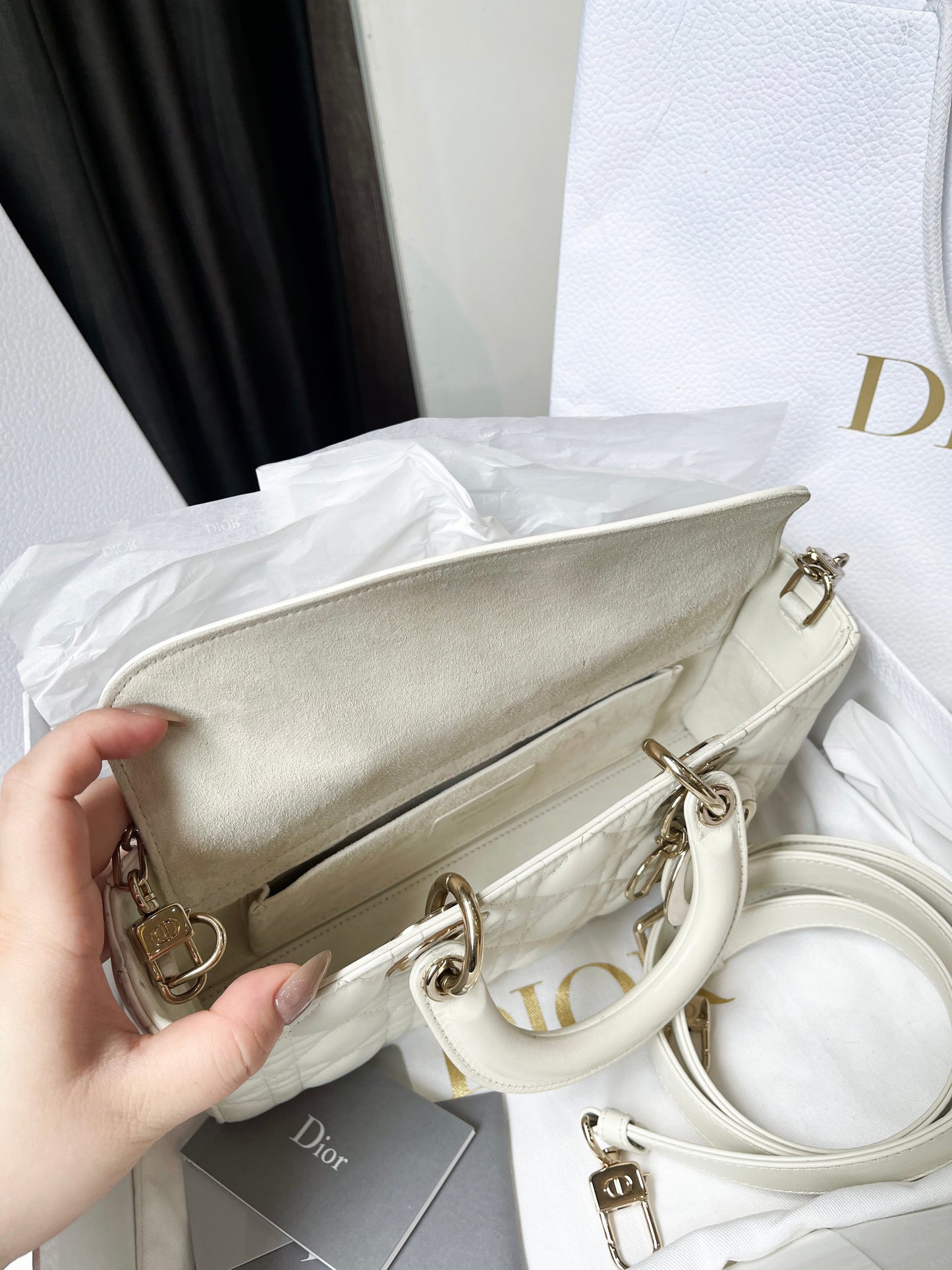 Dior D Joy M Trắng