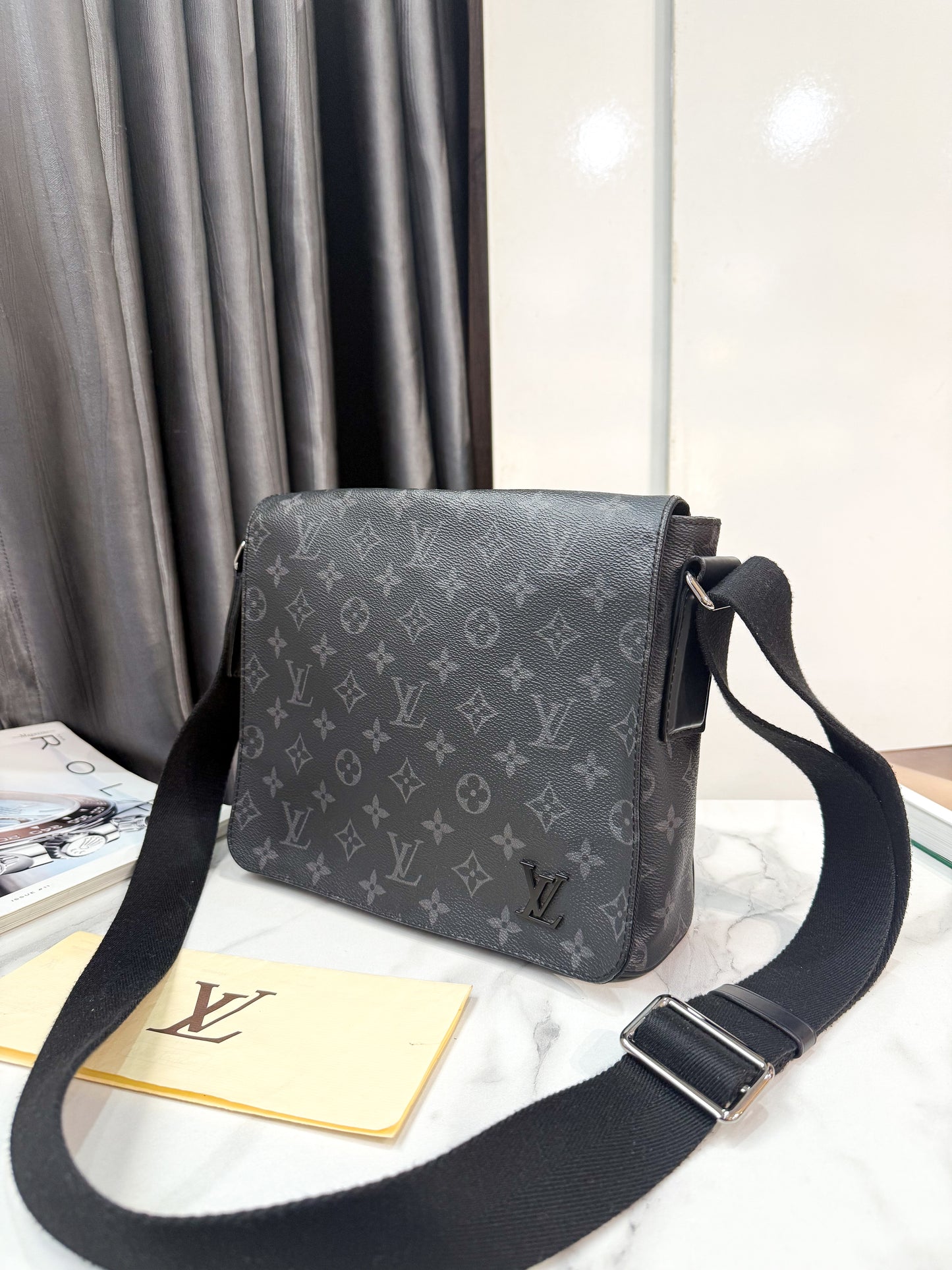 Túi Chéo LV Nam Mono