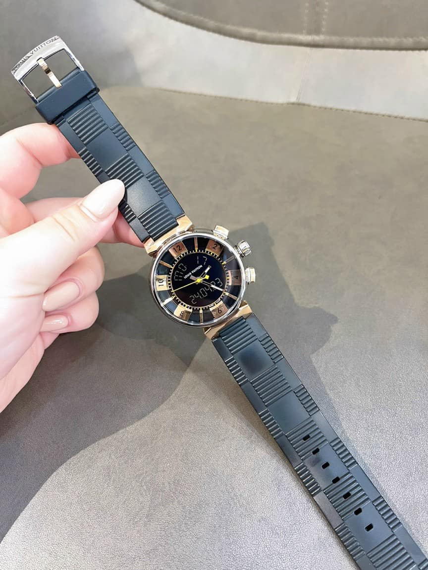 Đồng Hồ Louis Vuitton Nam