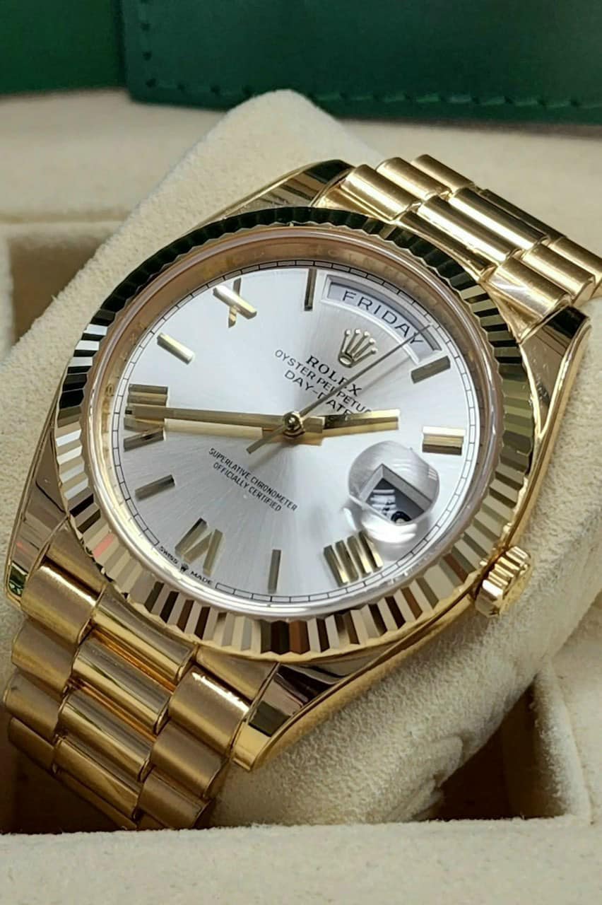 Đồng Hồ Rolex Day-Date 40mm Gold