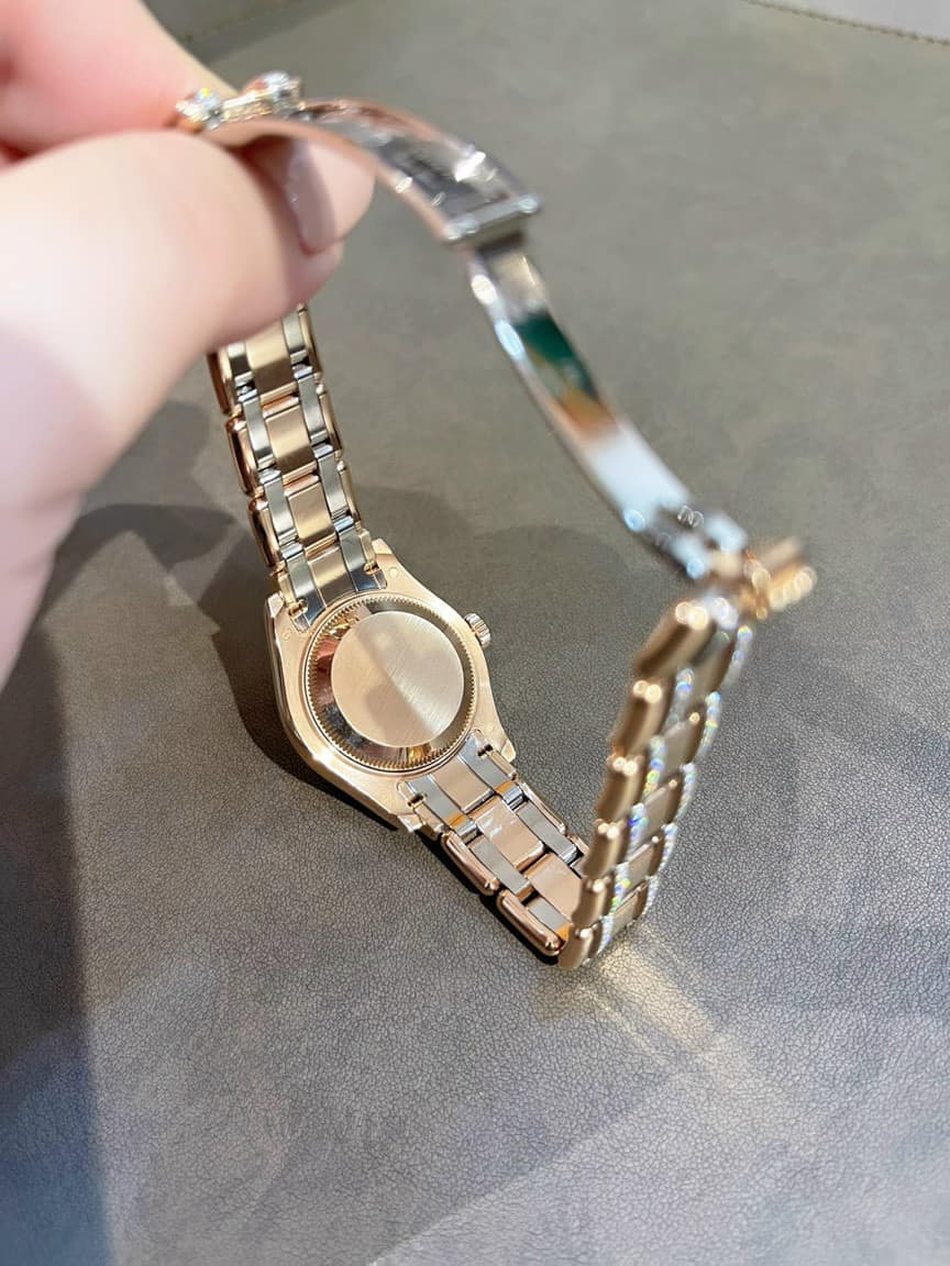 A Đồng Hồ Rolex PearlMaster 29mm