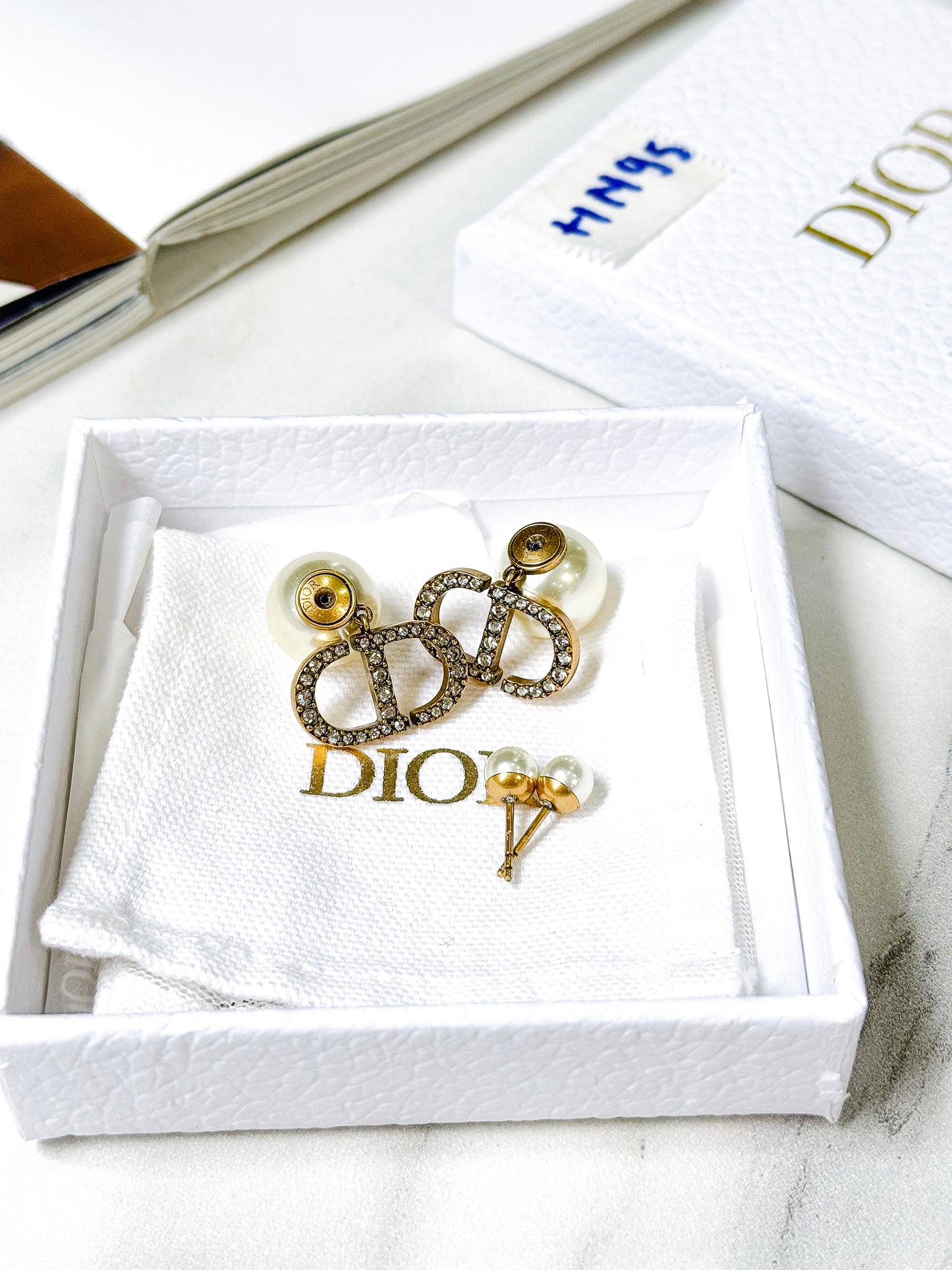 Khuyên Tai Dior New HN95