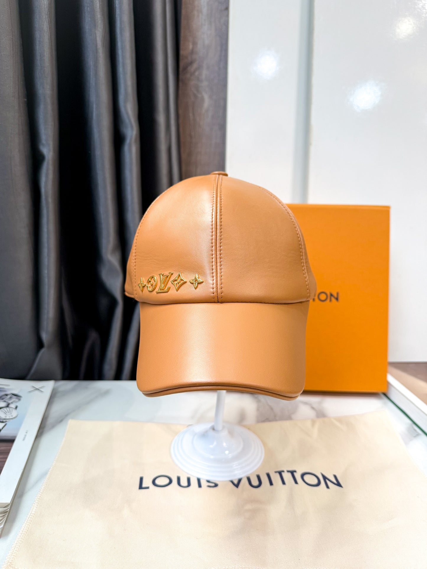 Mũ LV Da Nâu