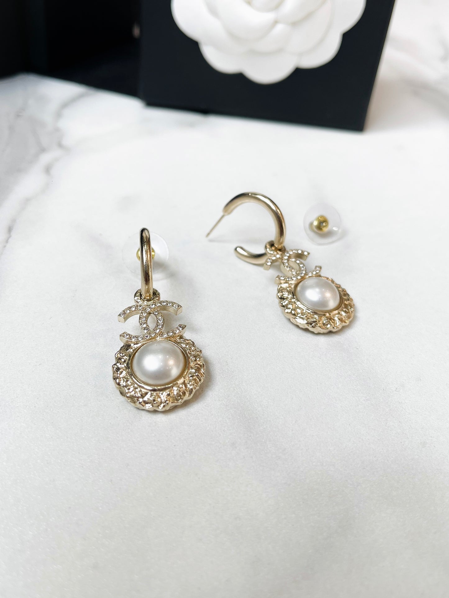 Khuyên Tai Chanel New