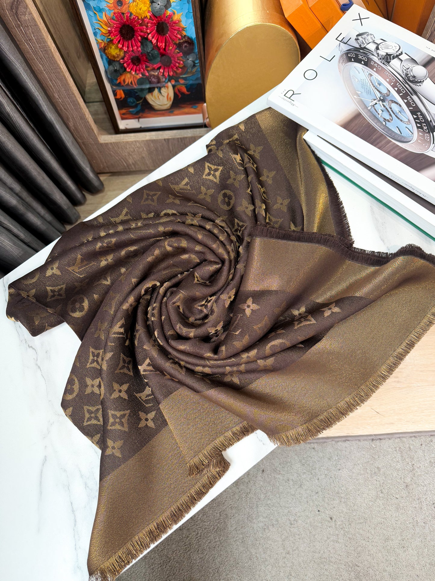 Khăn LV Nâu Ánh Kim 5/3