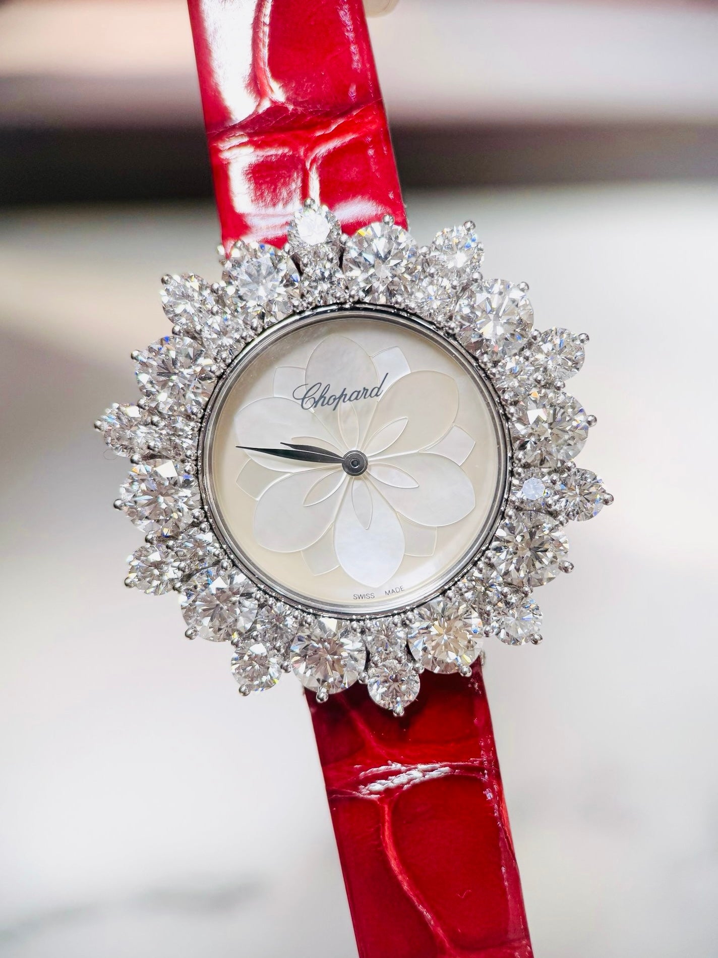 Đồng Hồ Chopard L'Heure du Diamant 13A379-5000