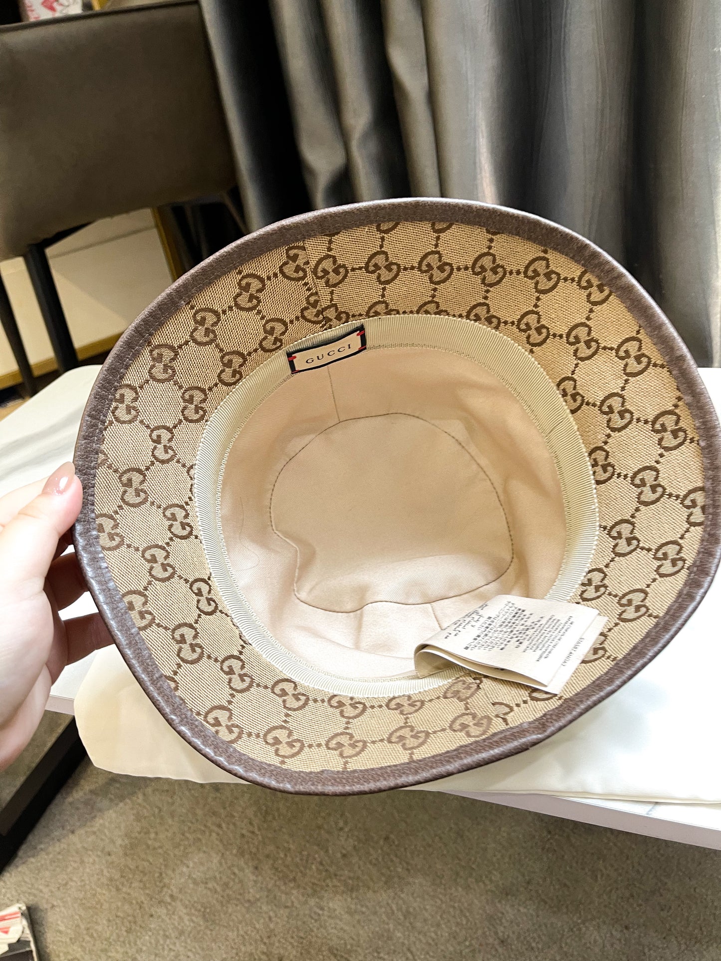Mũ Gucci Size S