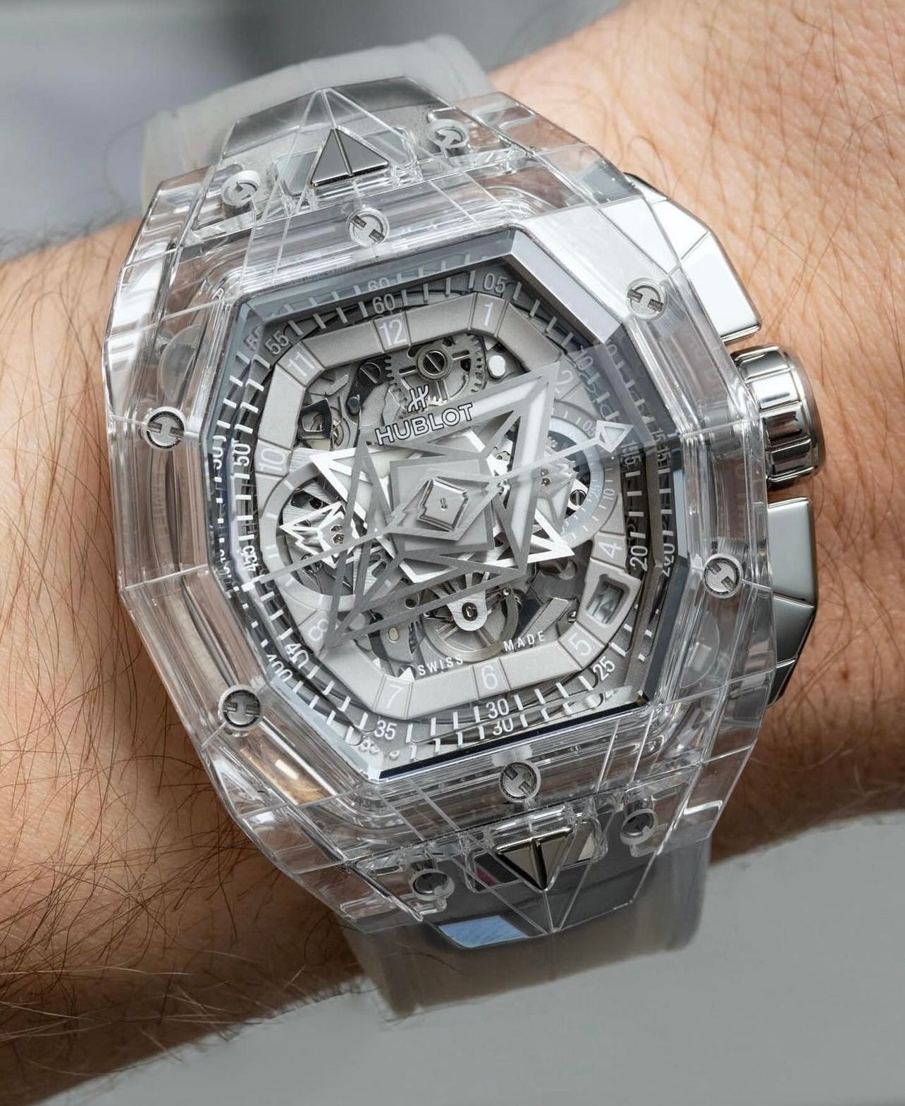 Đồng Hồ Hublot Spirit Of Bigbang Sang Bleu Sapphire 42mm Limited 100pcs