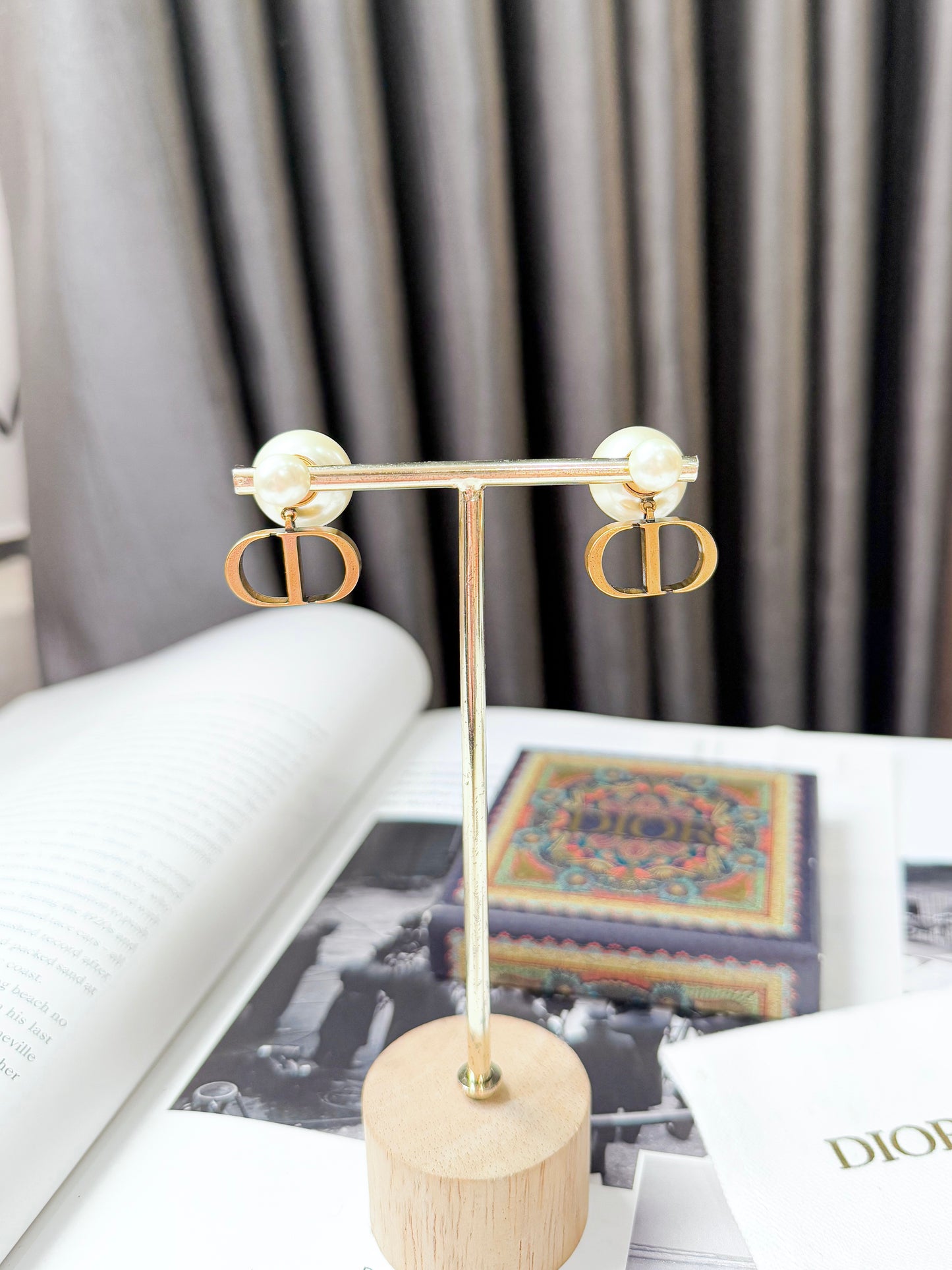 Khuyên Tai Dior Used