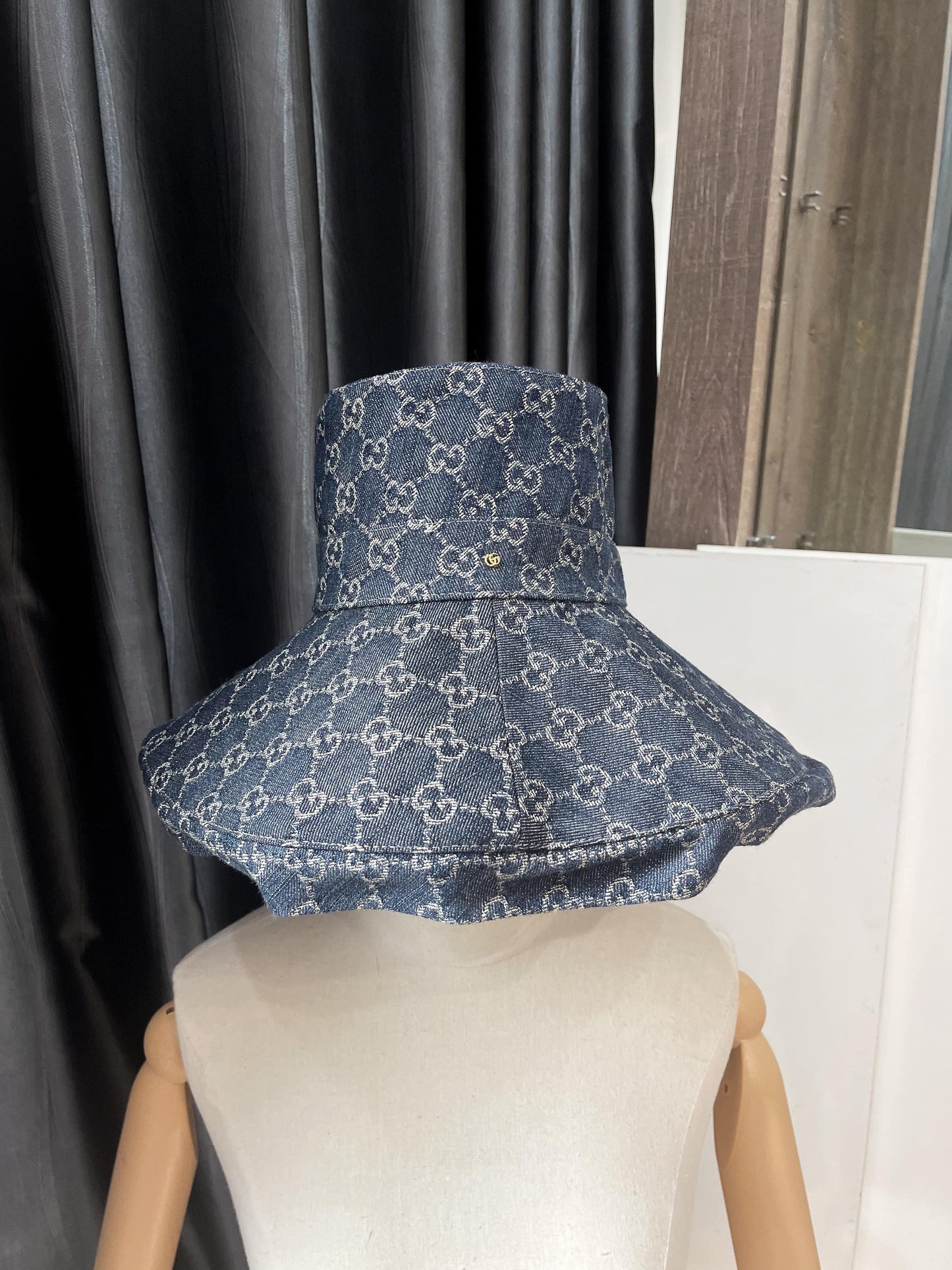 Mũ Gucci Vành Rộng Size S