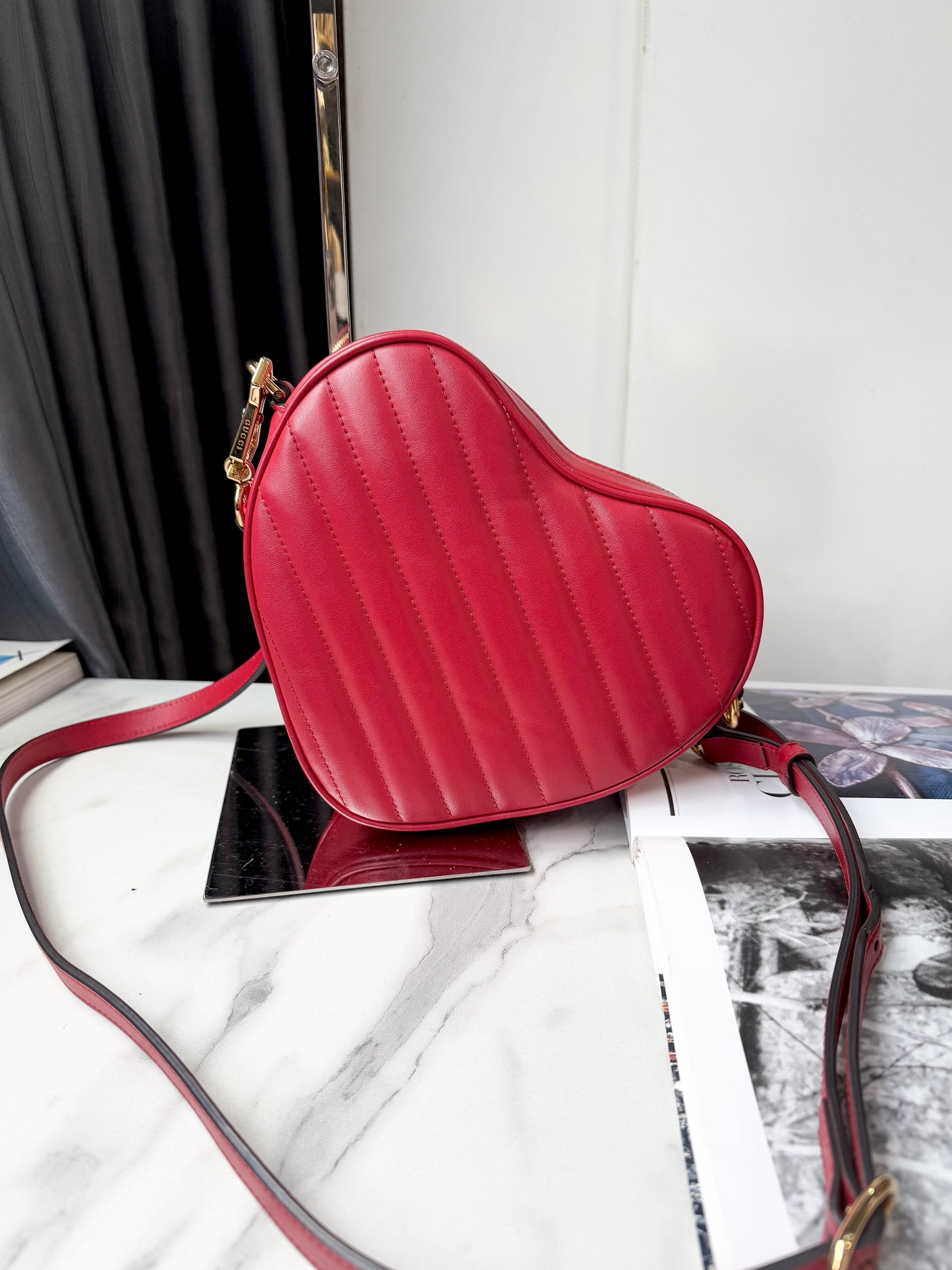 Gucci Heart Đỏ