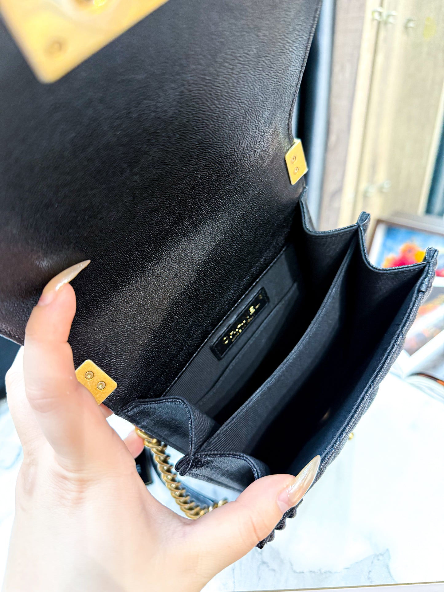 Chanel Boy Dọc Caviar