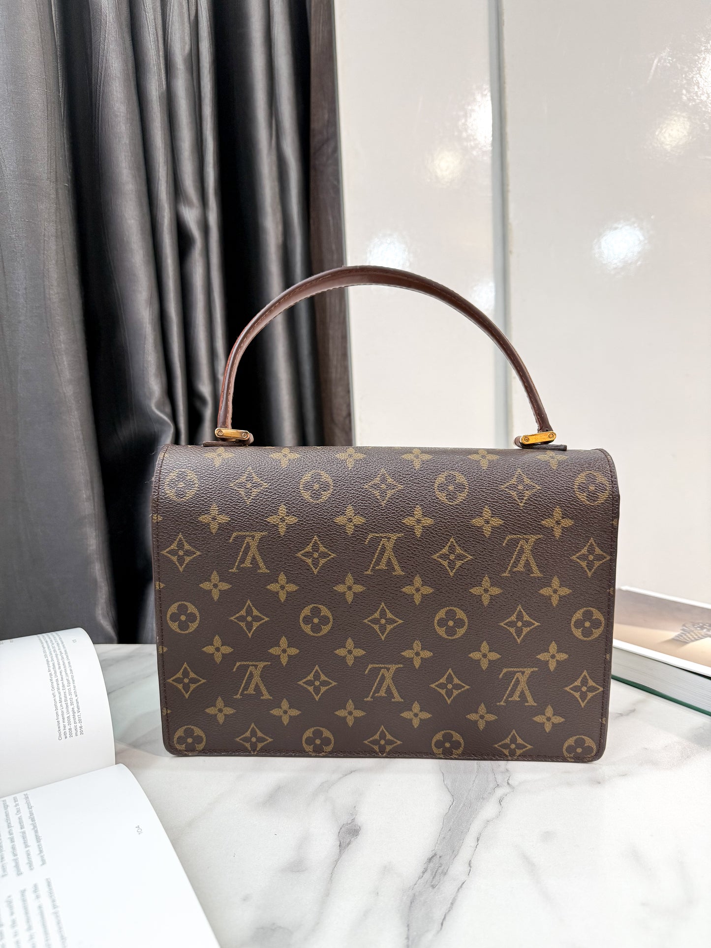 LV Concorde Mono