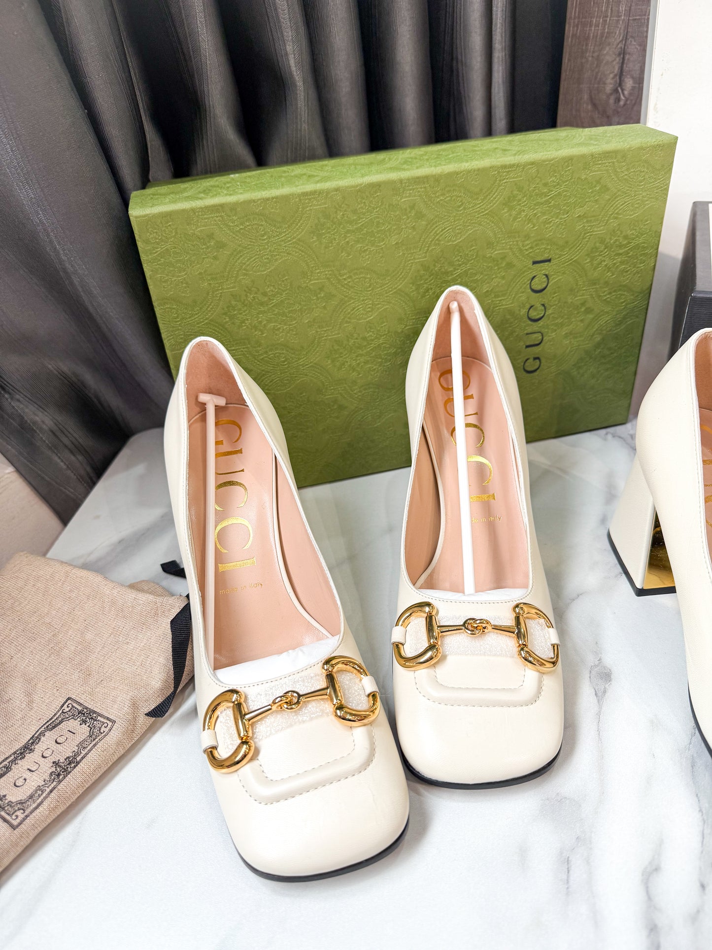 Giày Gucci Trắng New Size 39-39.5