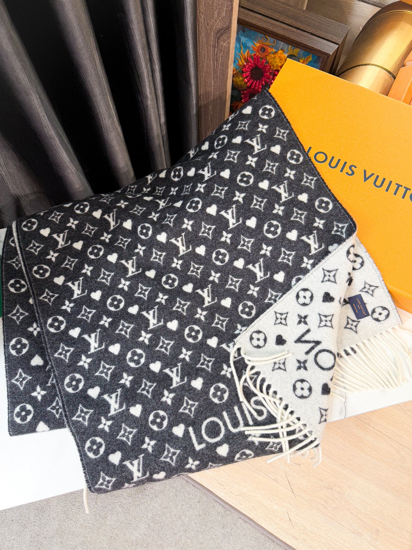 Khăn LV Cashmere Game On 15/5