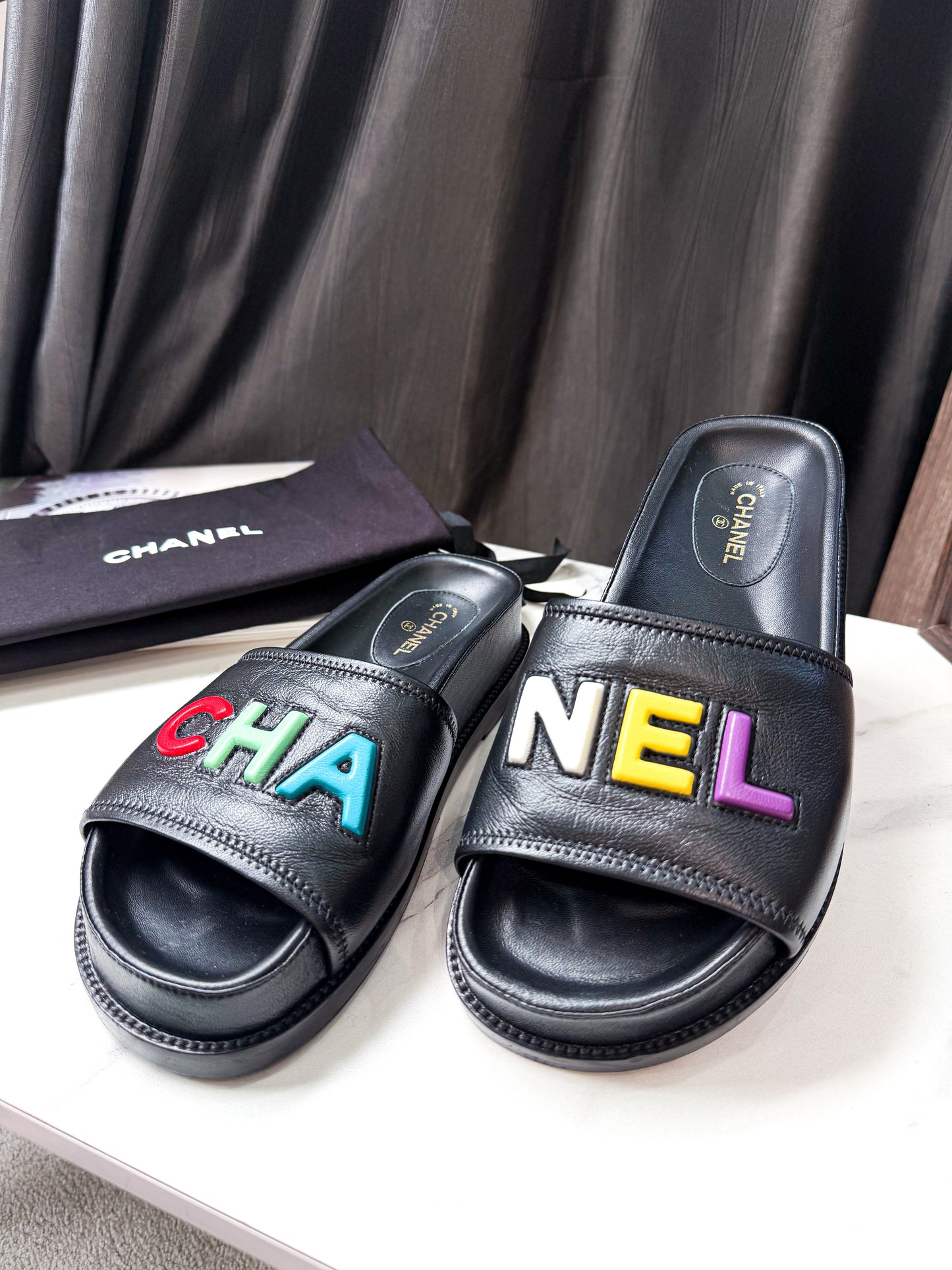 Dép Chanel Chữ Màu Size 38