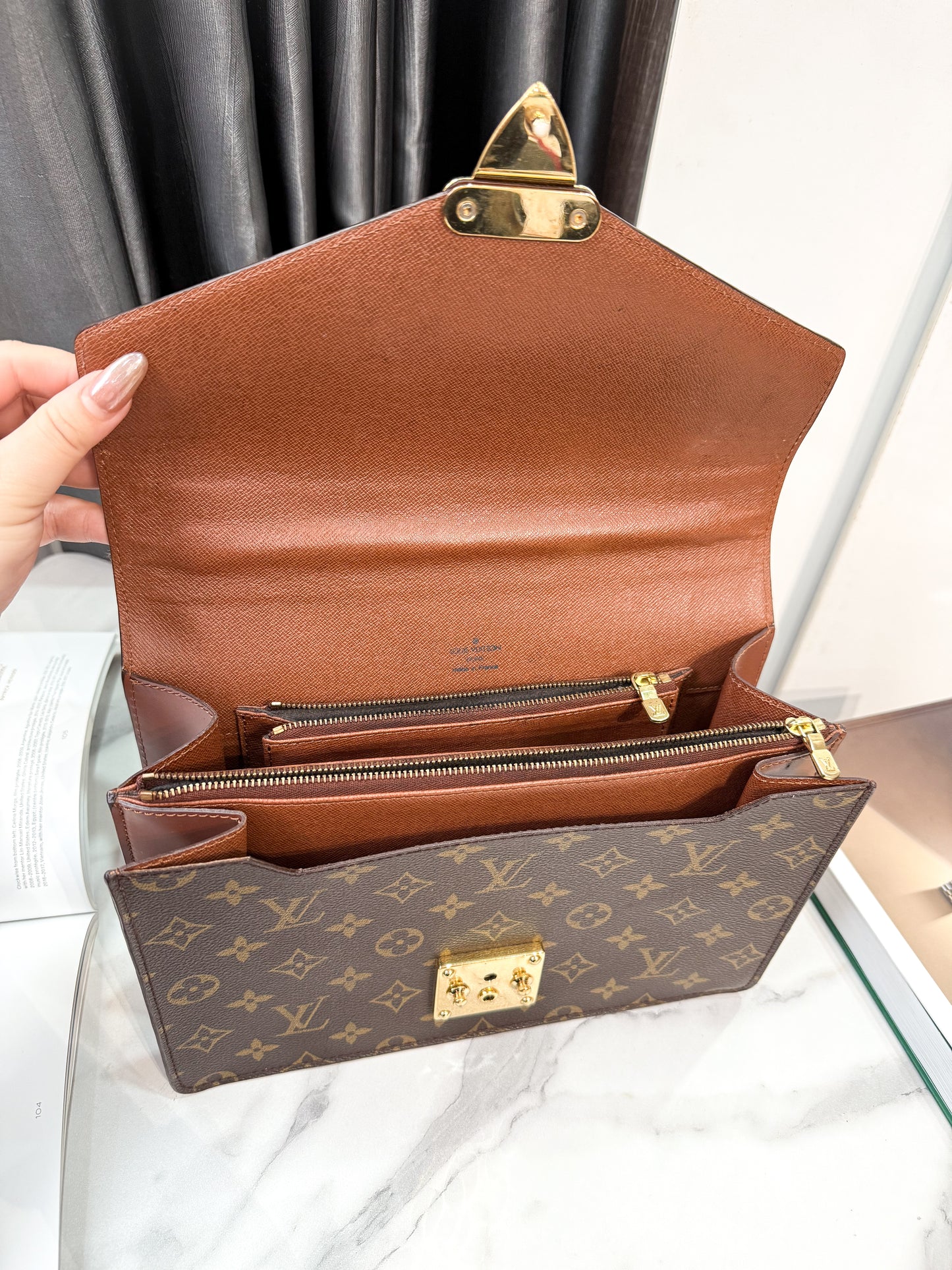 LV Concorde Mono