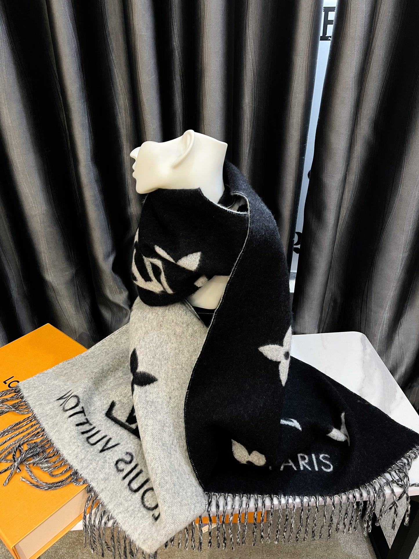 LV Cashmere scarf