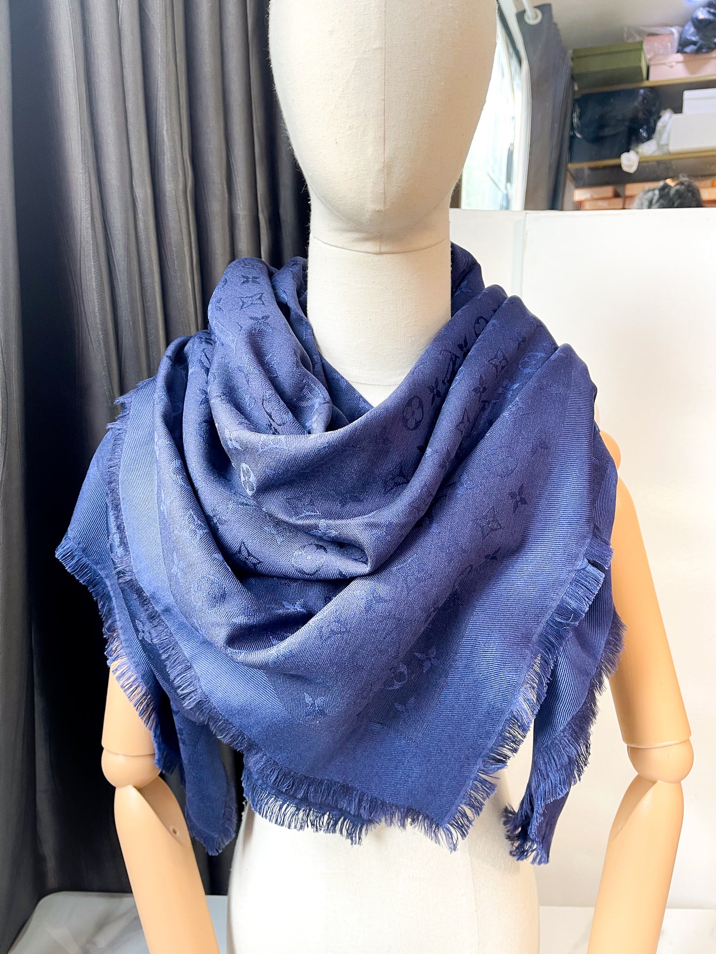 Khăn LV Xanh Khổ 140x140