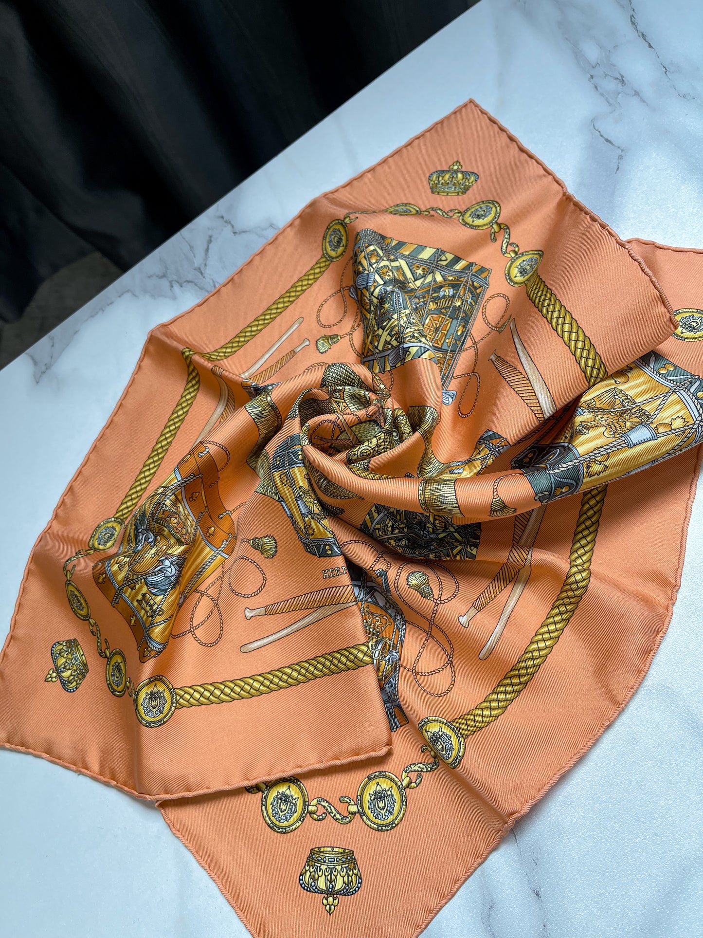 Khăn Lụa Hermes Khổ Nhỏ