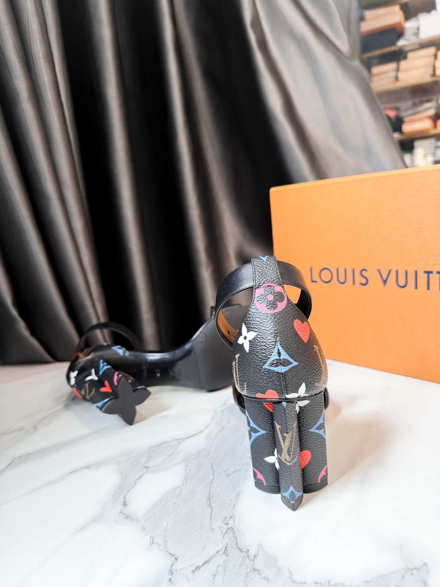 Sandal LV Game On Size 36.5