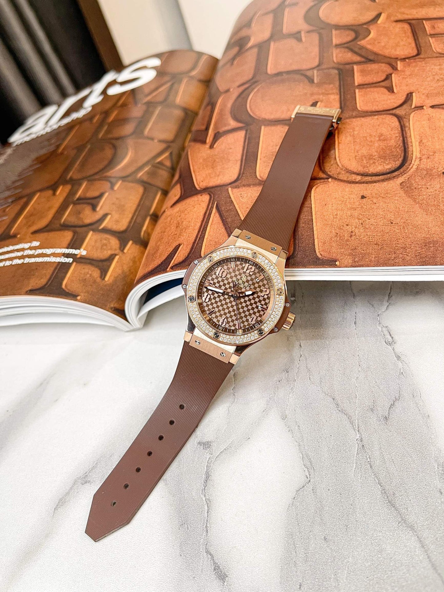 Đồng Hồ Hublot Bigbang 38mm King Gold Diamond Benzel Capuchino
