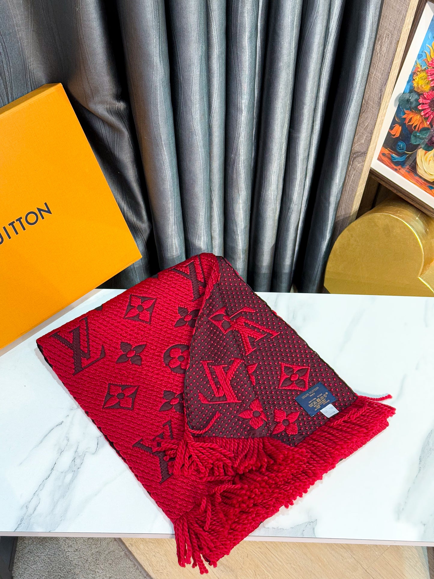 Khăn LV Len Đỏ