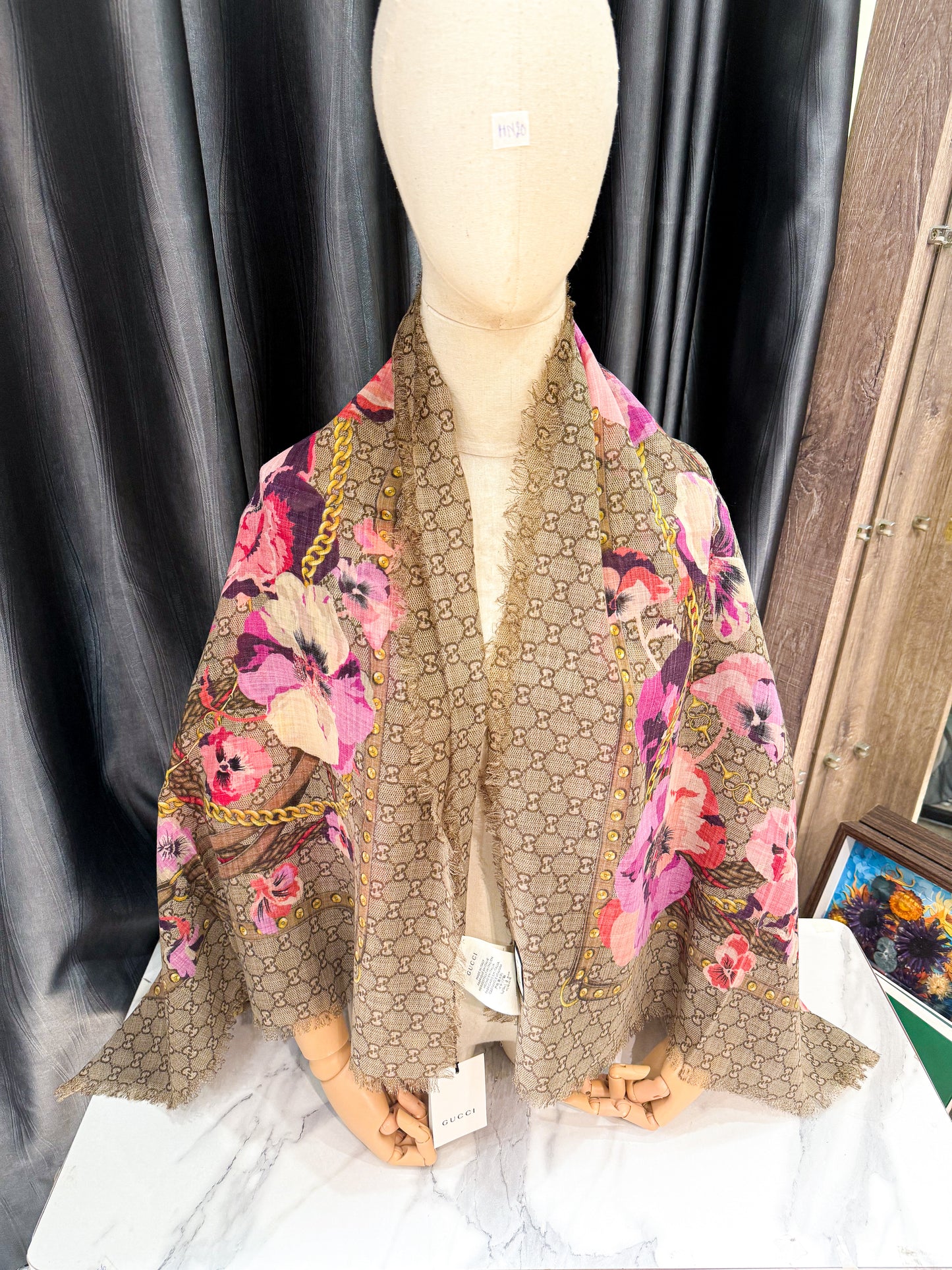 Khăn Gucci New Khổ 140x140 HN20 26/10