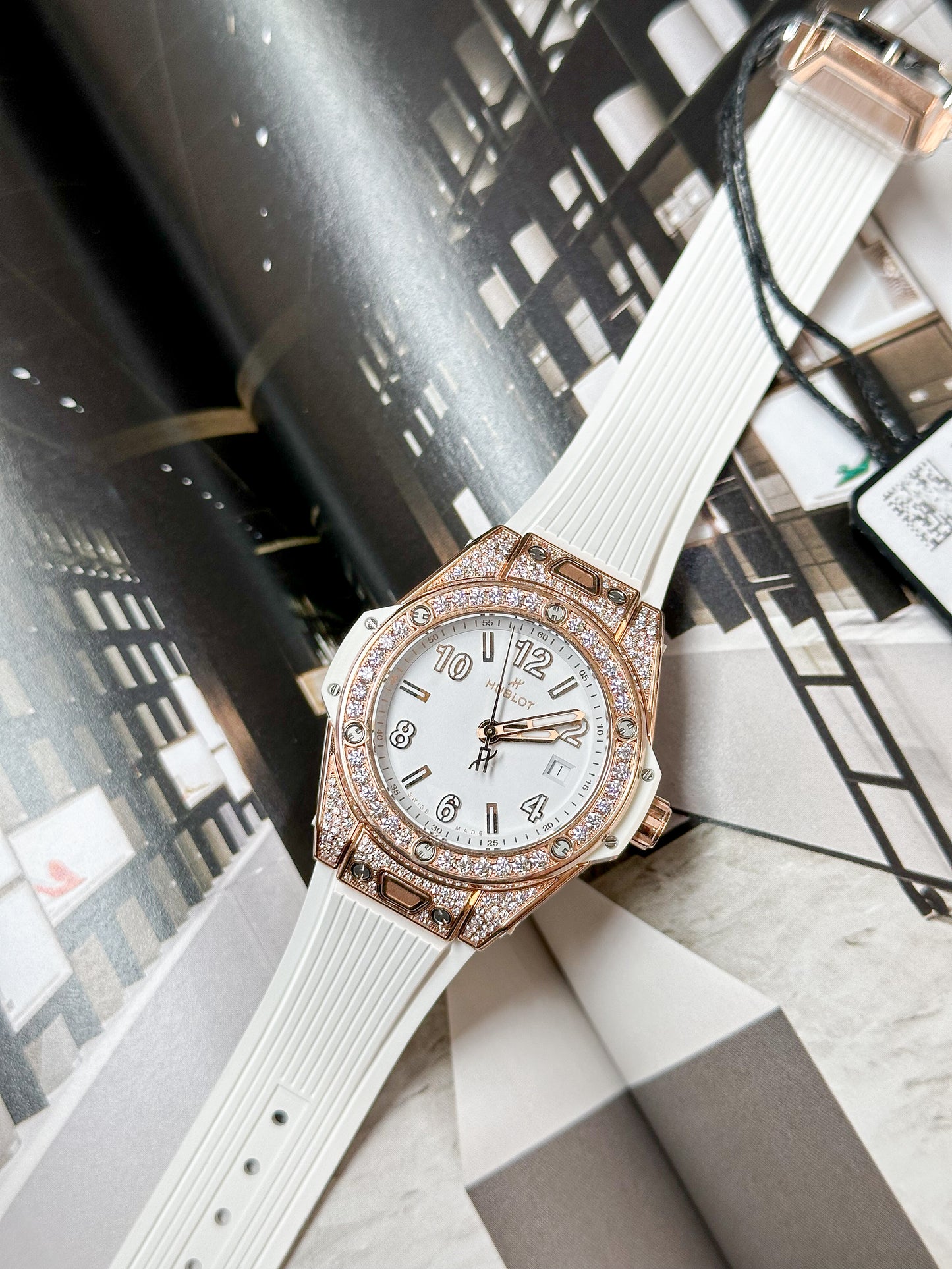 Đồng Hồ Hublot OneClick 33mm KingGold Diamond Pave