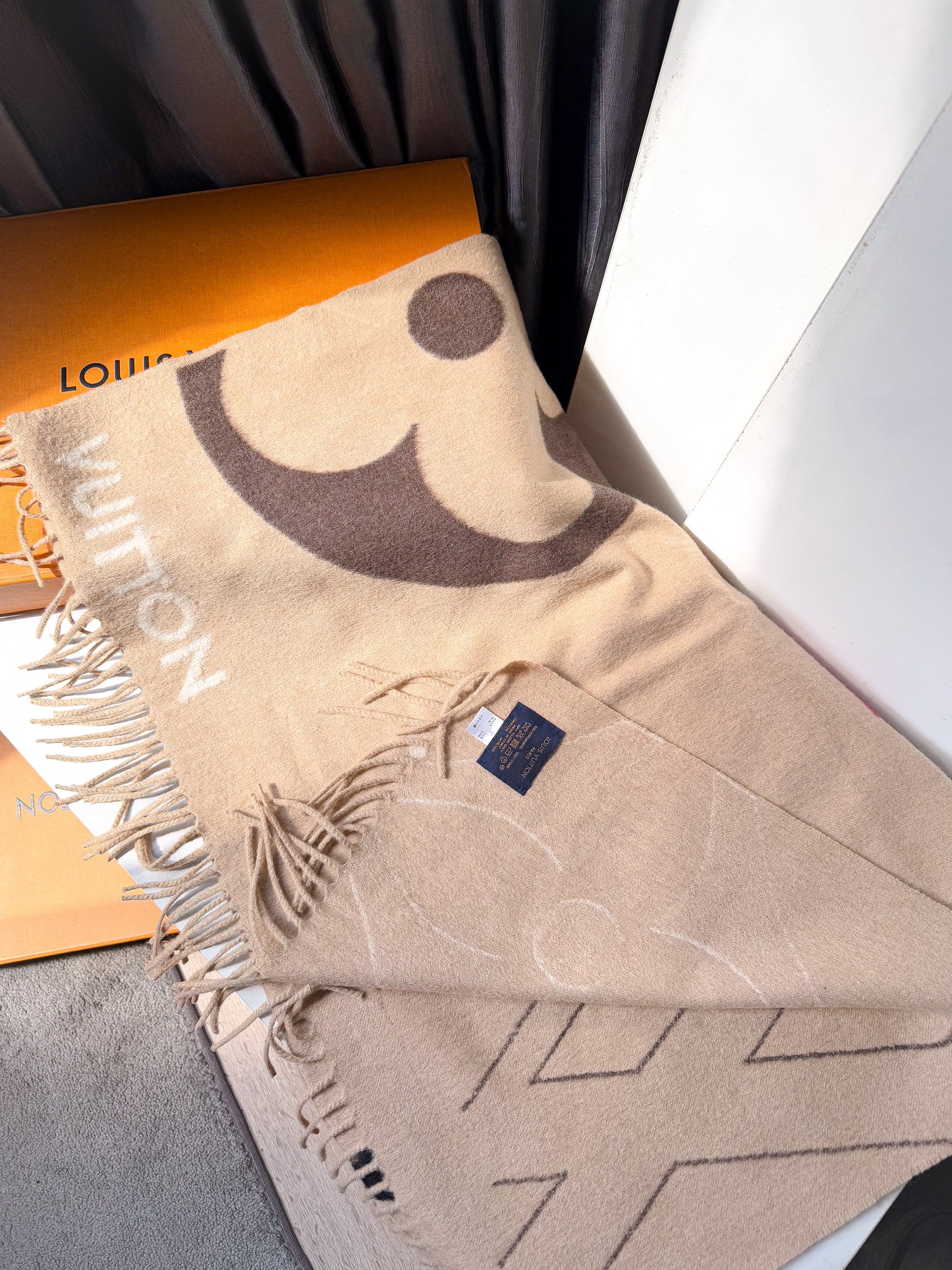 Khăn Choàng LV Cashmere