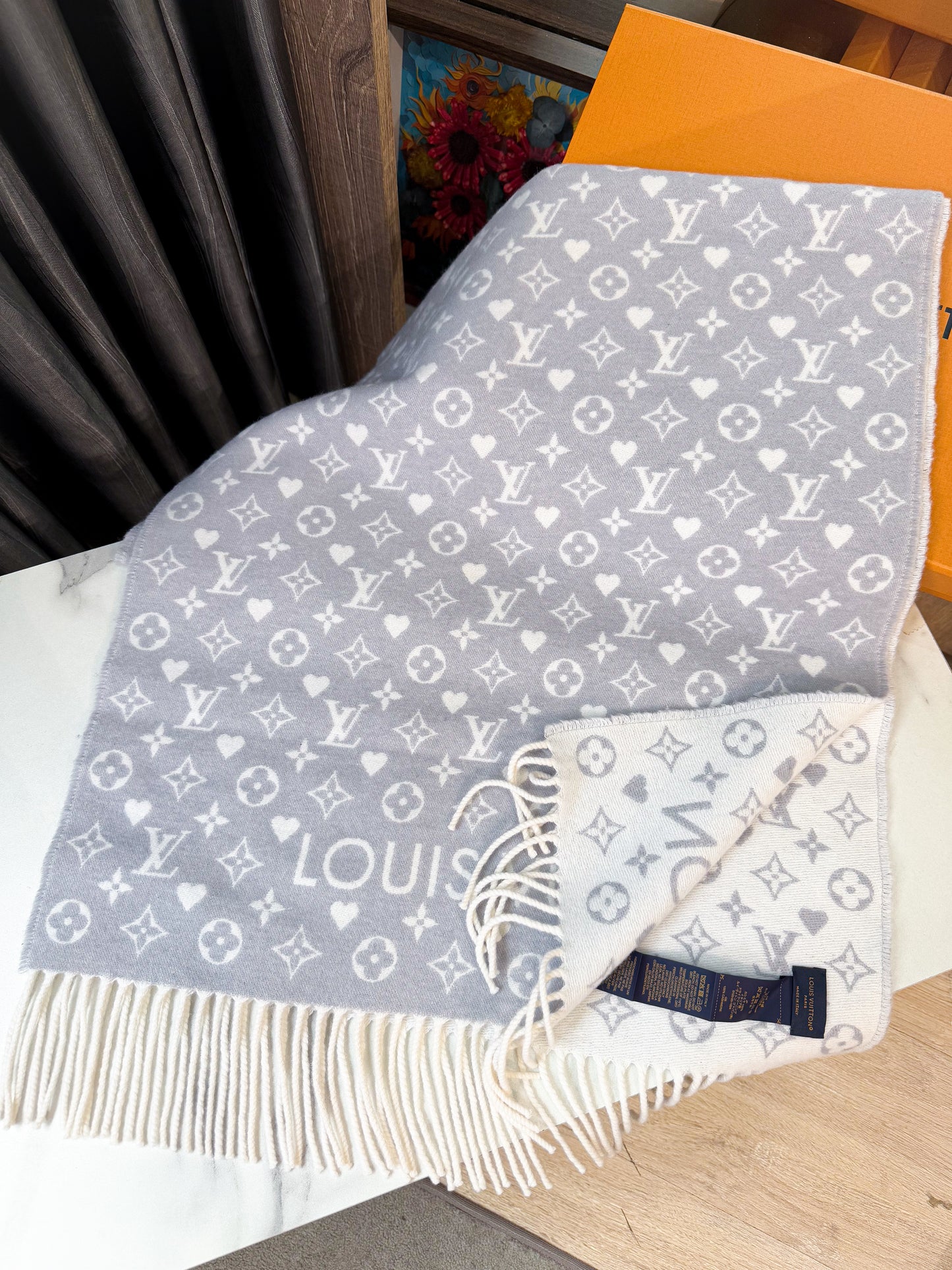 Khăn LV Cashmere Game On Grey 14/5