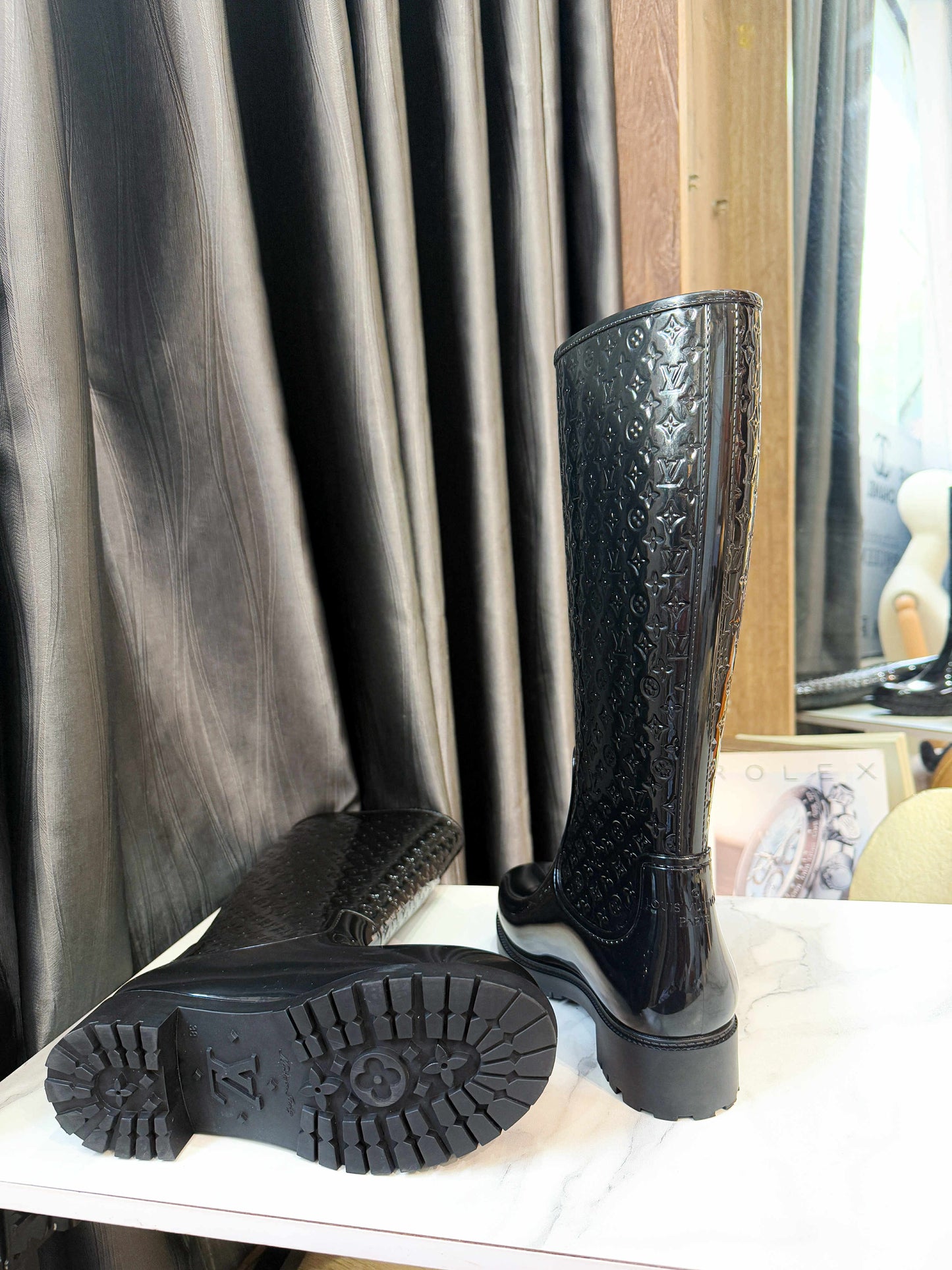 Boot LV Rubber Size 38 Đen