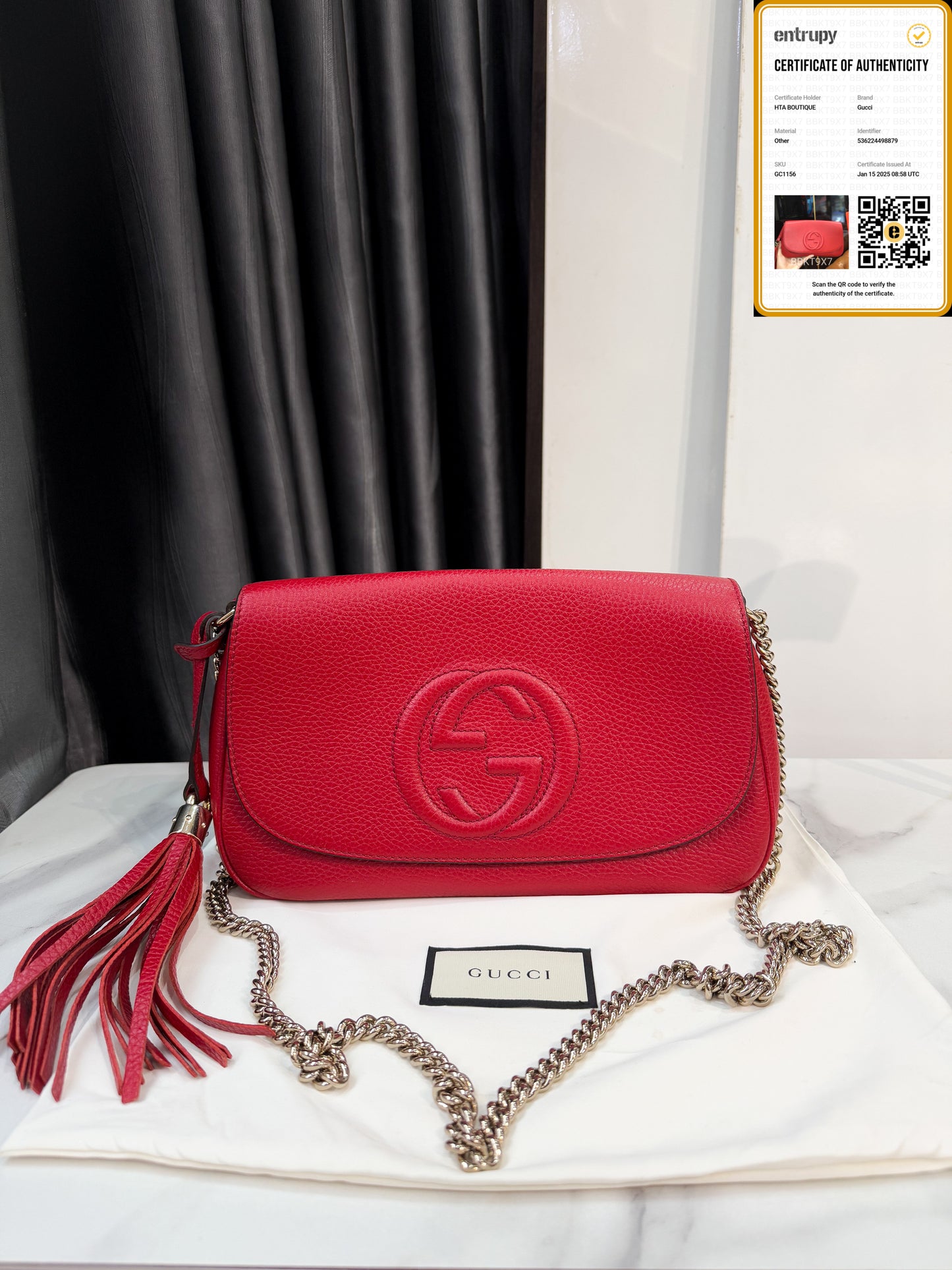 Gucci Đỏ
