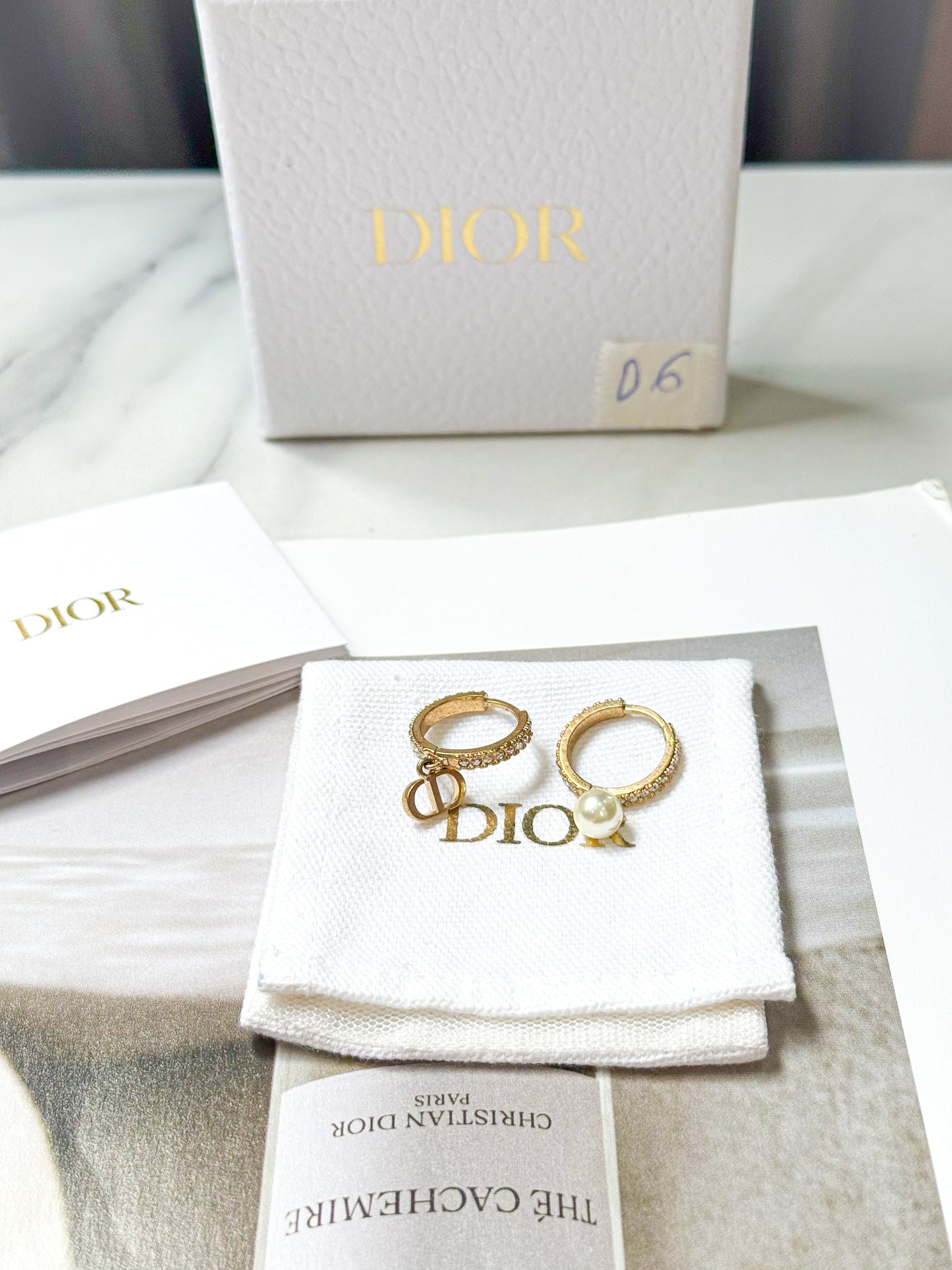 Khuyên Tai Dior Used D6