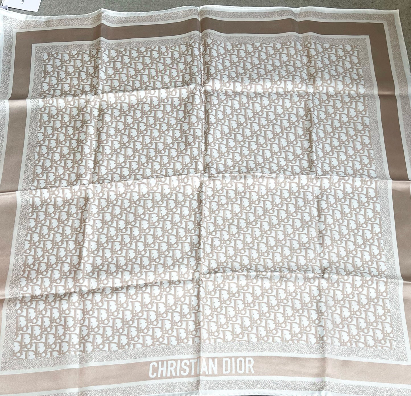 Khăn Lụa Dior New 2 Mặt