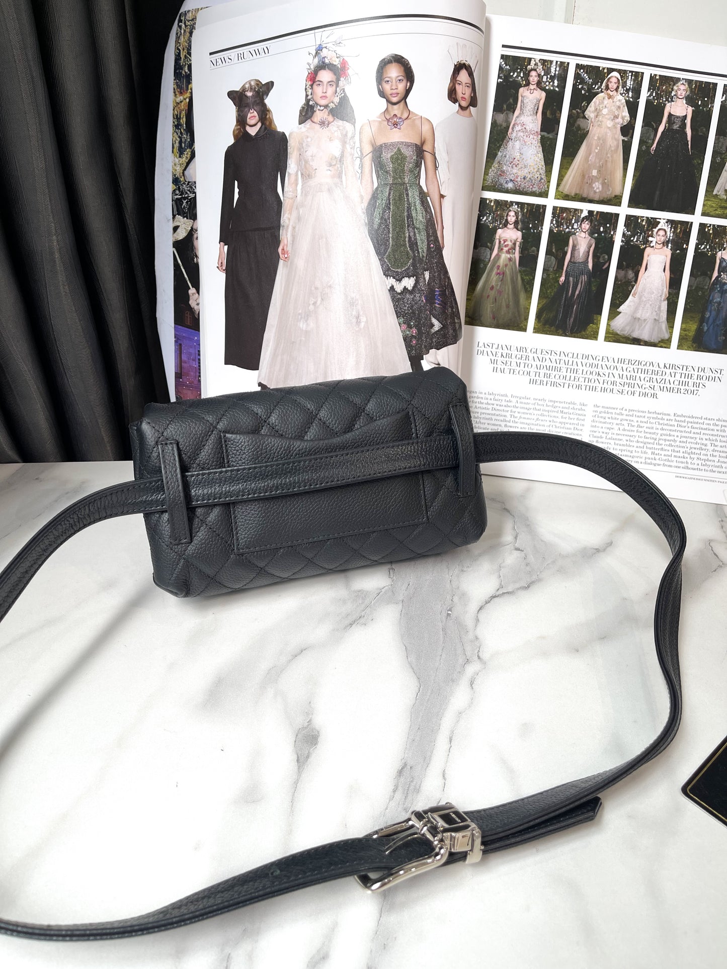 Beltbag Chanel Mẫu Unifom